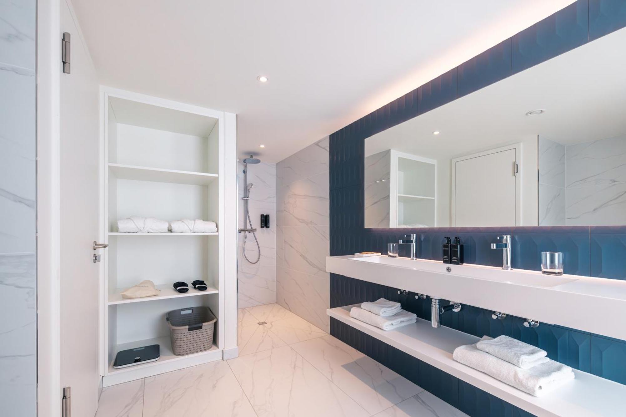 One-Bedroom Superior Apartment