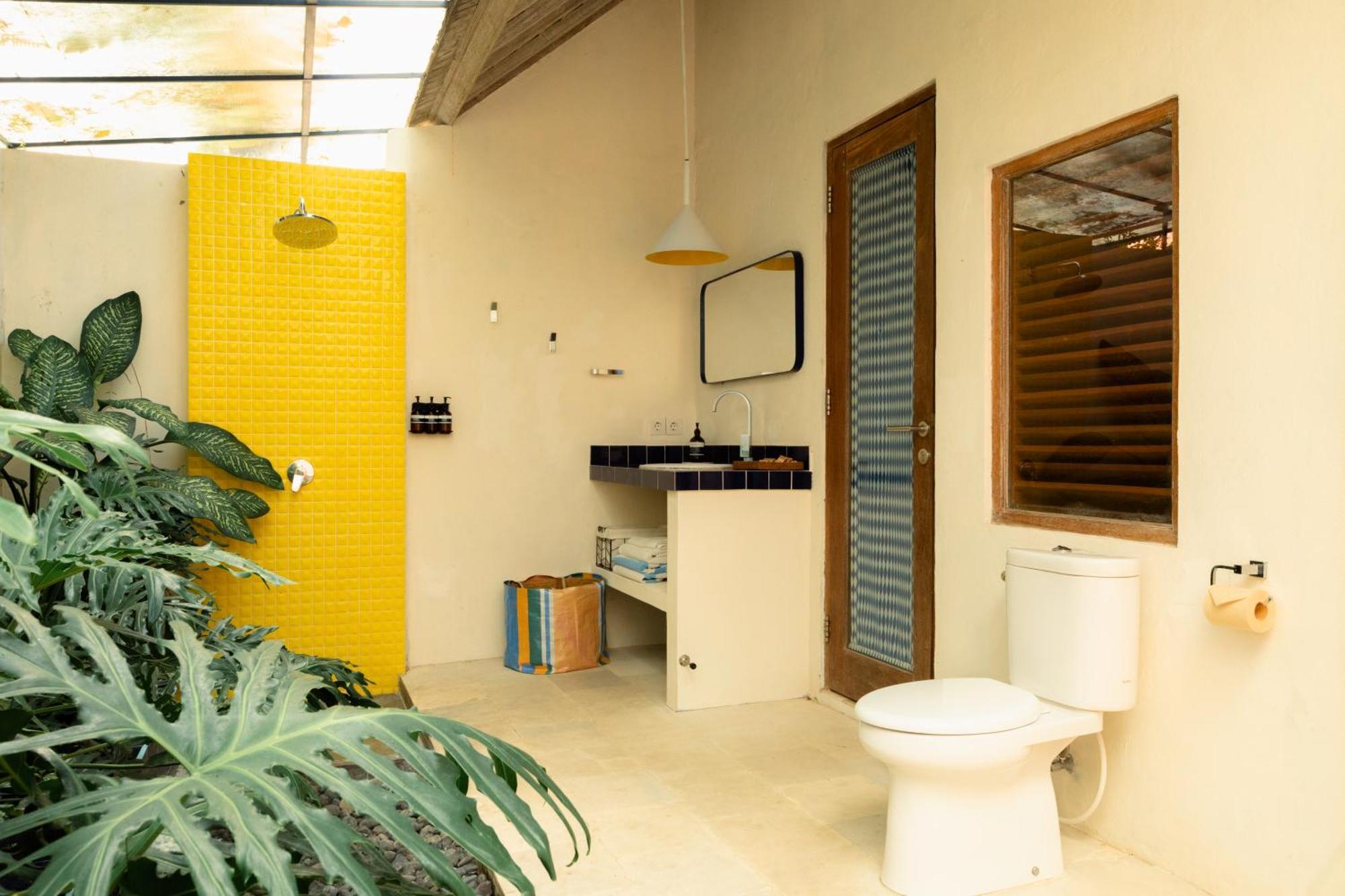 Deluxe Double Room Pool View