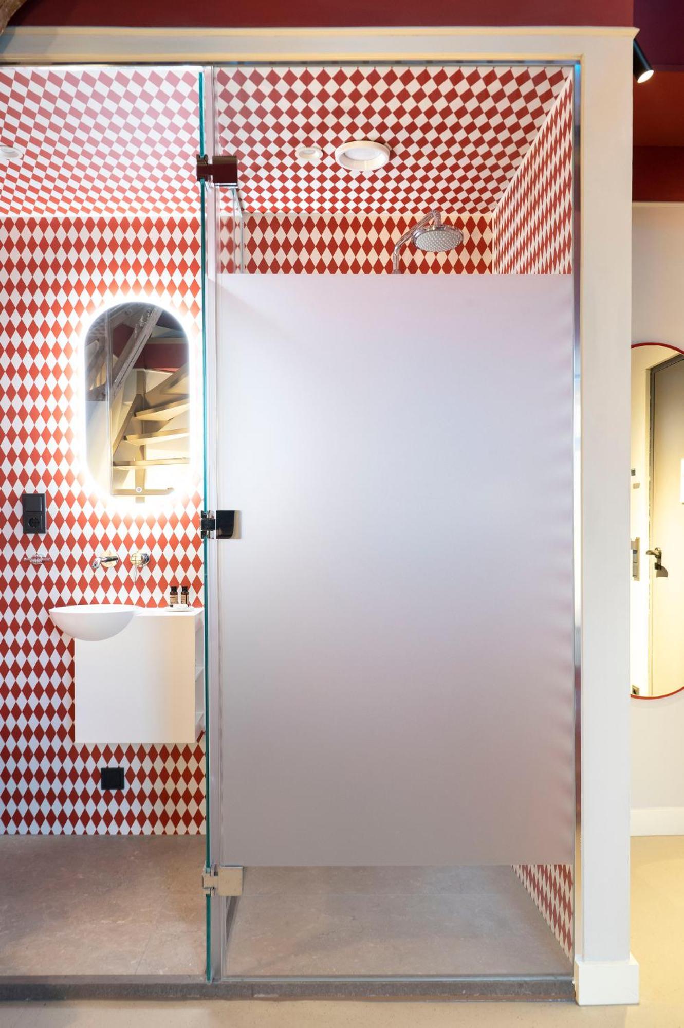 Driepersoonskamer met Eigen Badkamer
