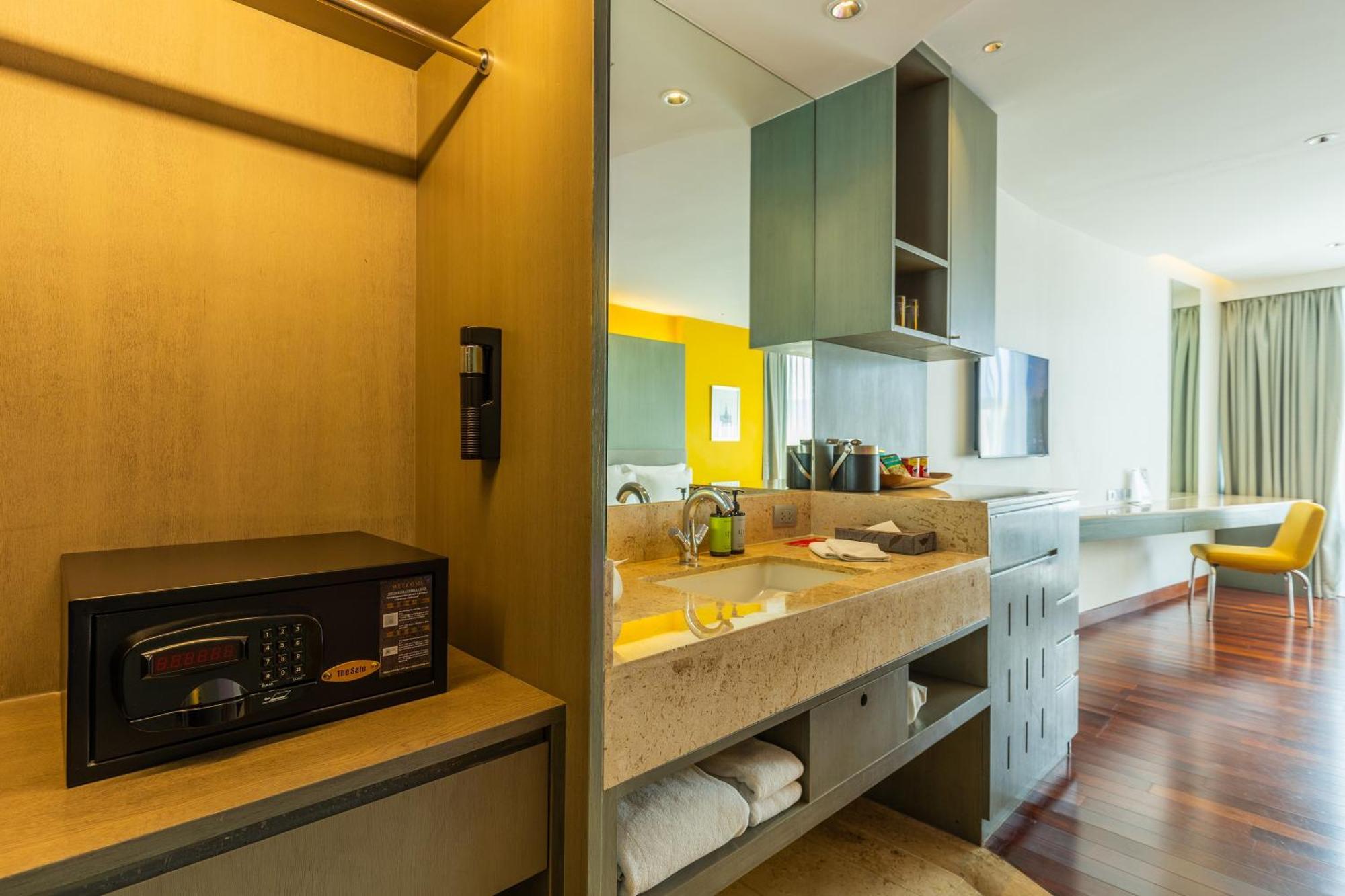 Extra Radiance Twin Room