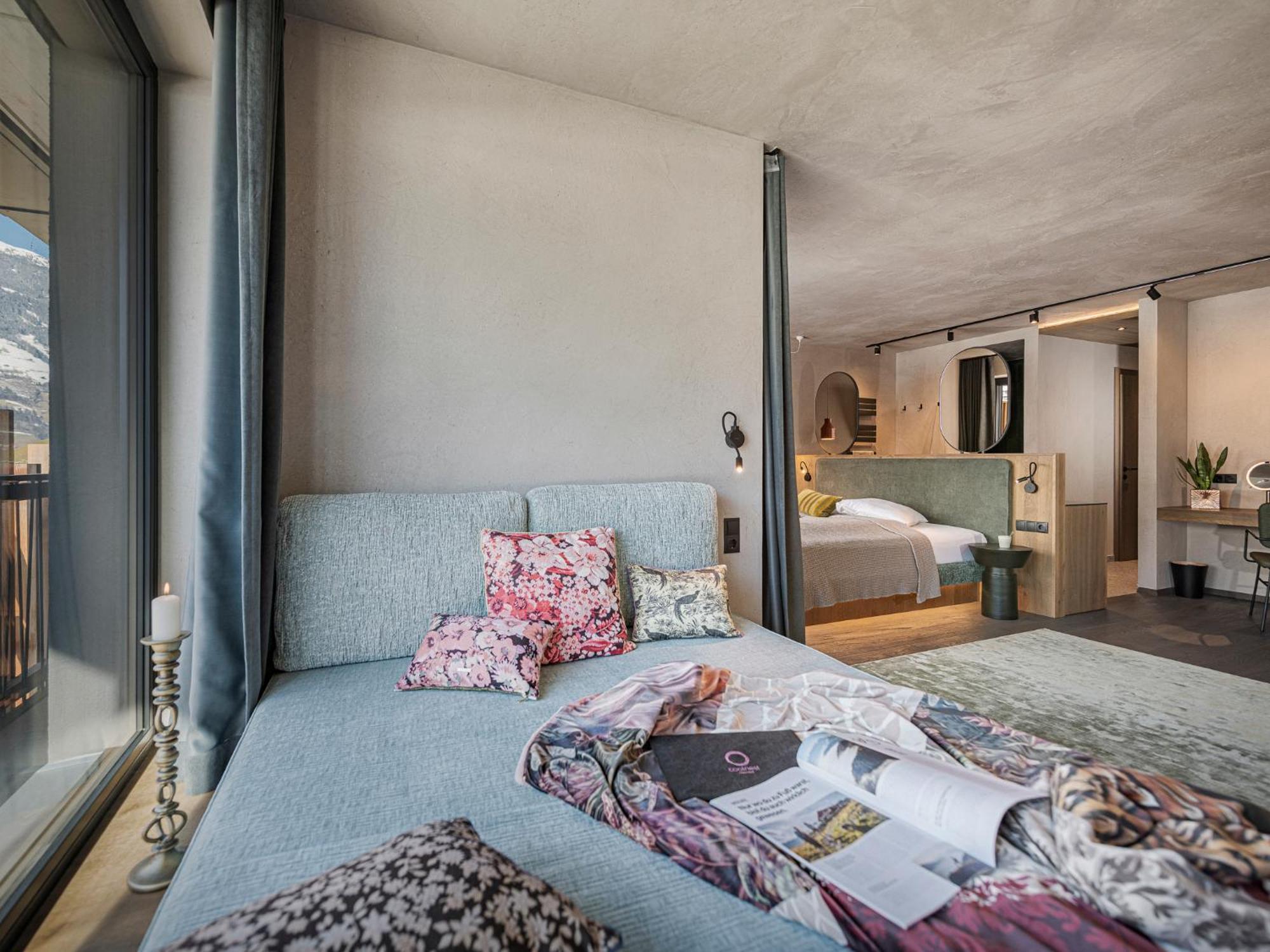 Deluxe King Suite
