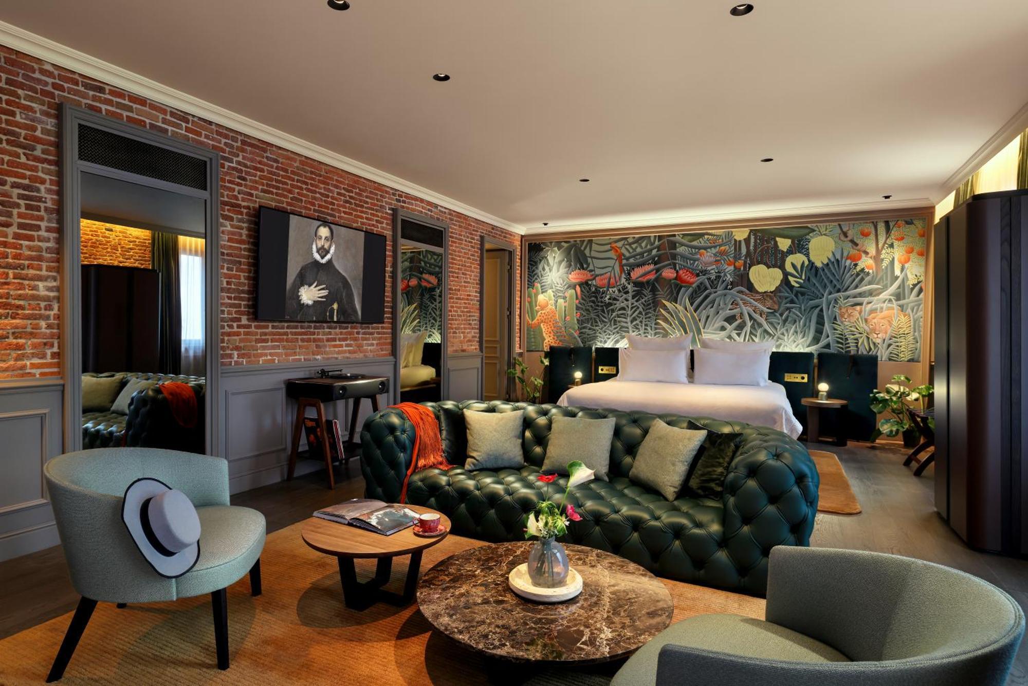Superior Suite City View
