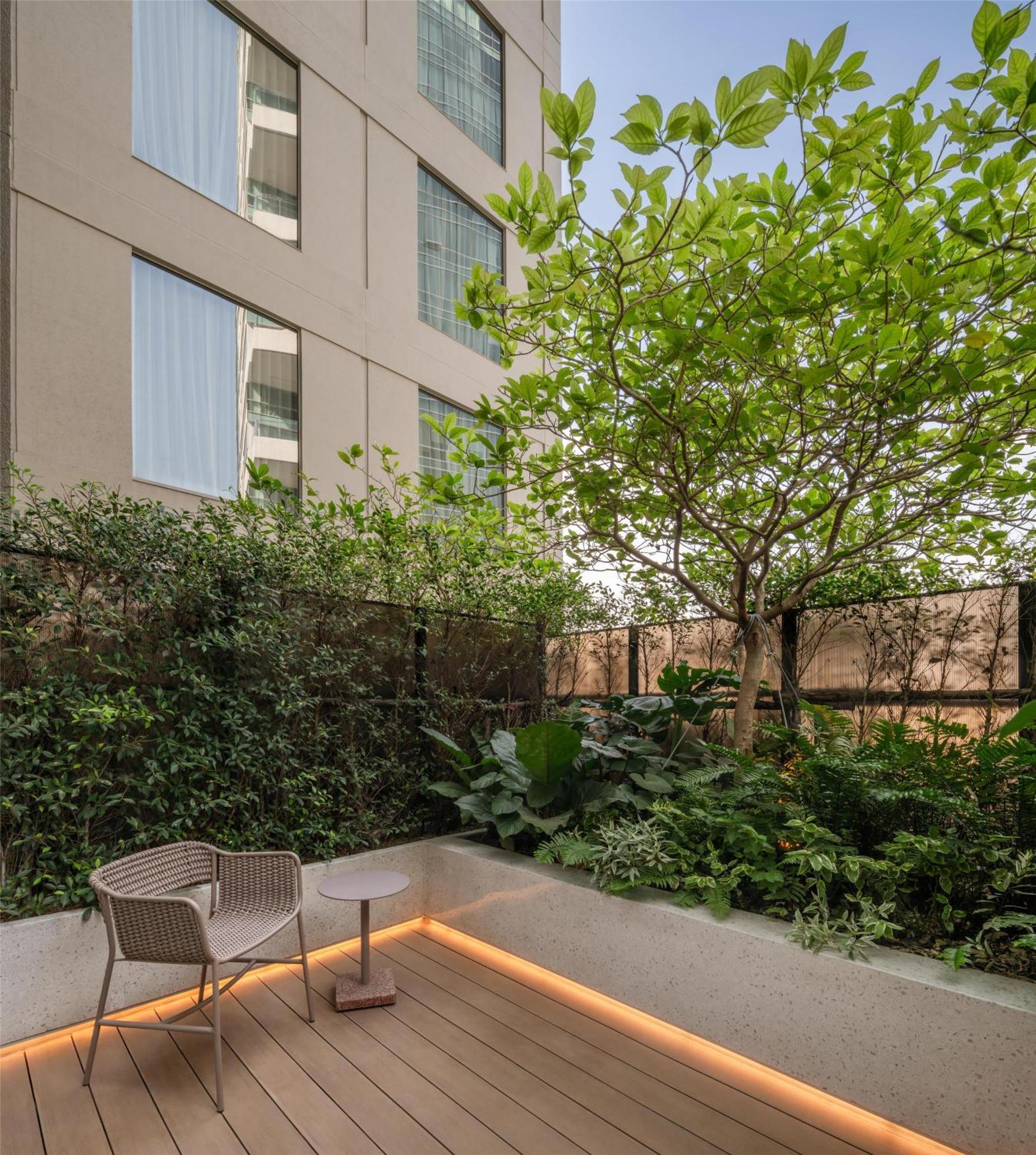 Twin Room Courtyard