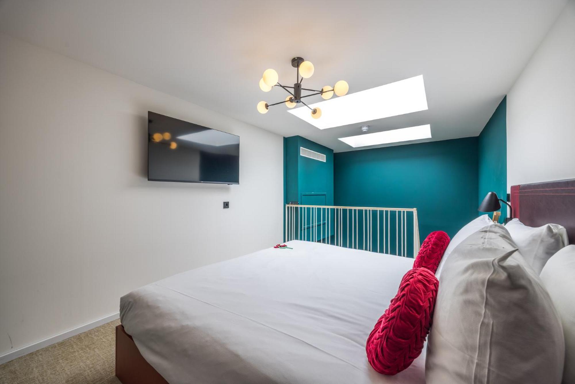 Cozy met Kingsize Bed