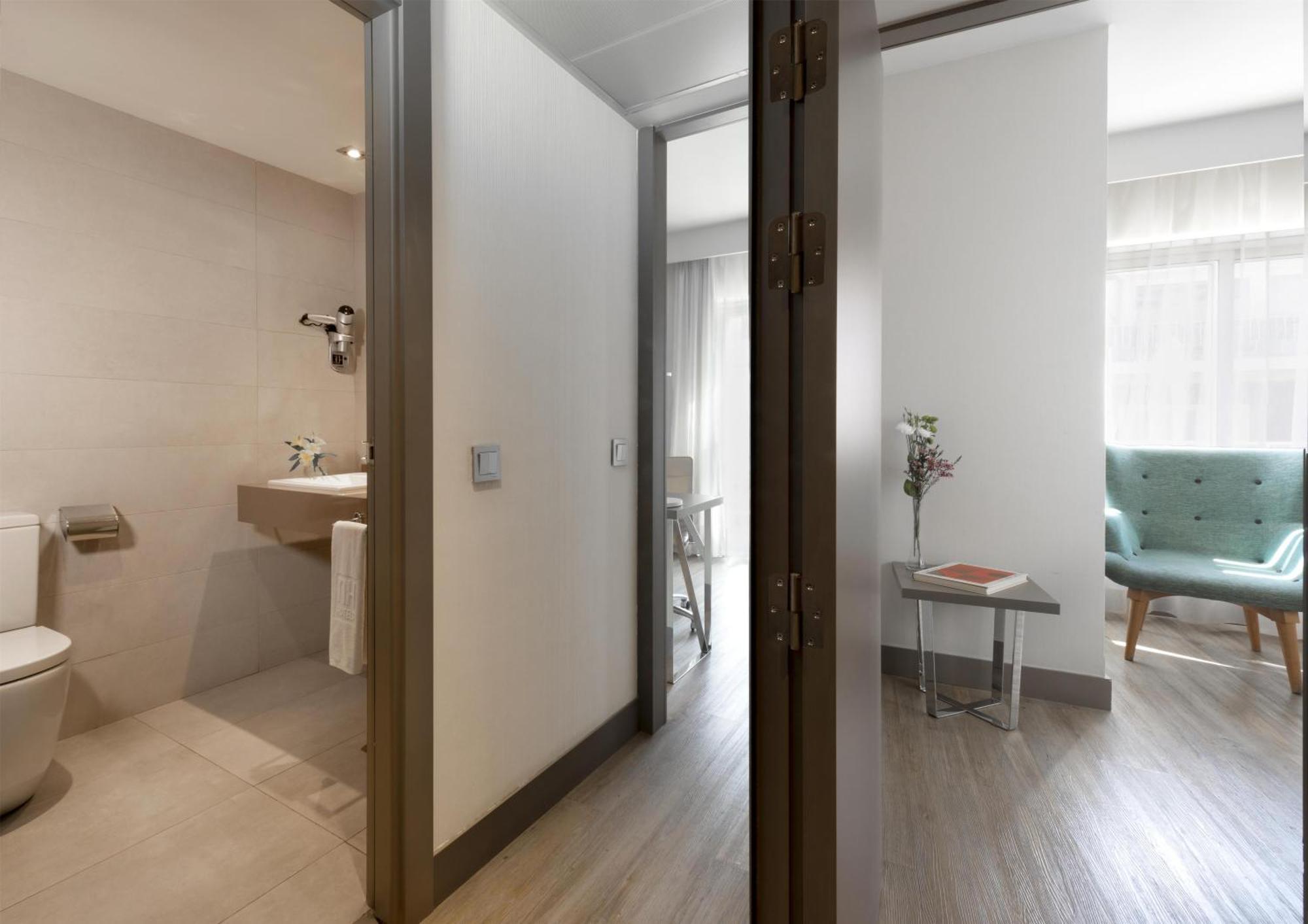 Family Connecting Room