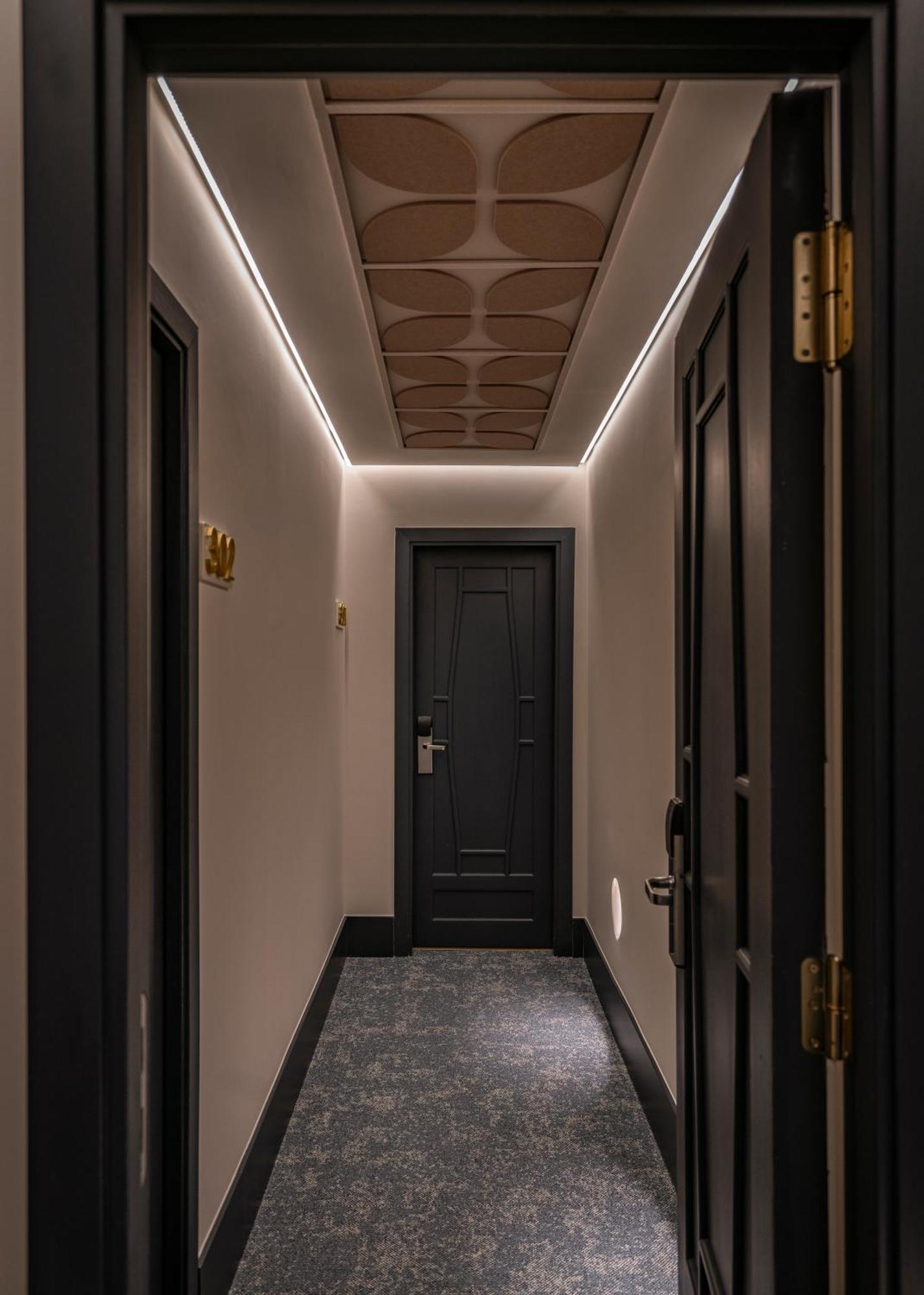 Deluxe connecting Room