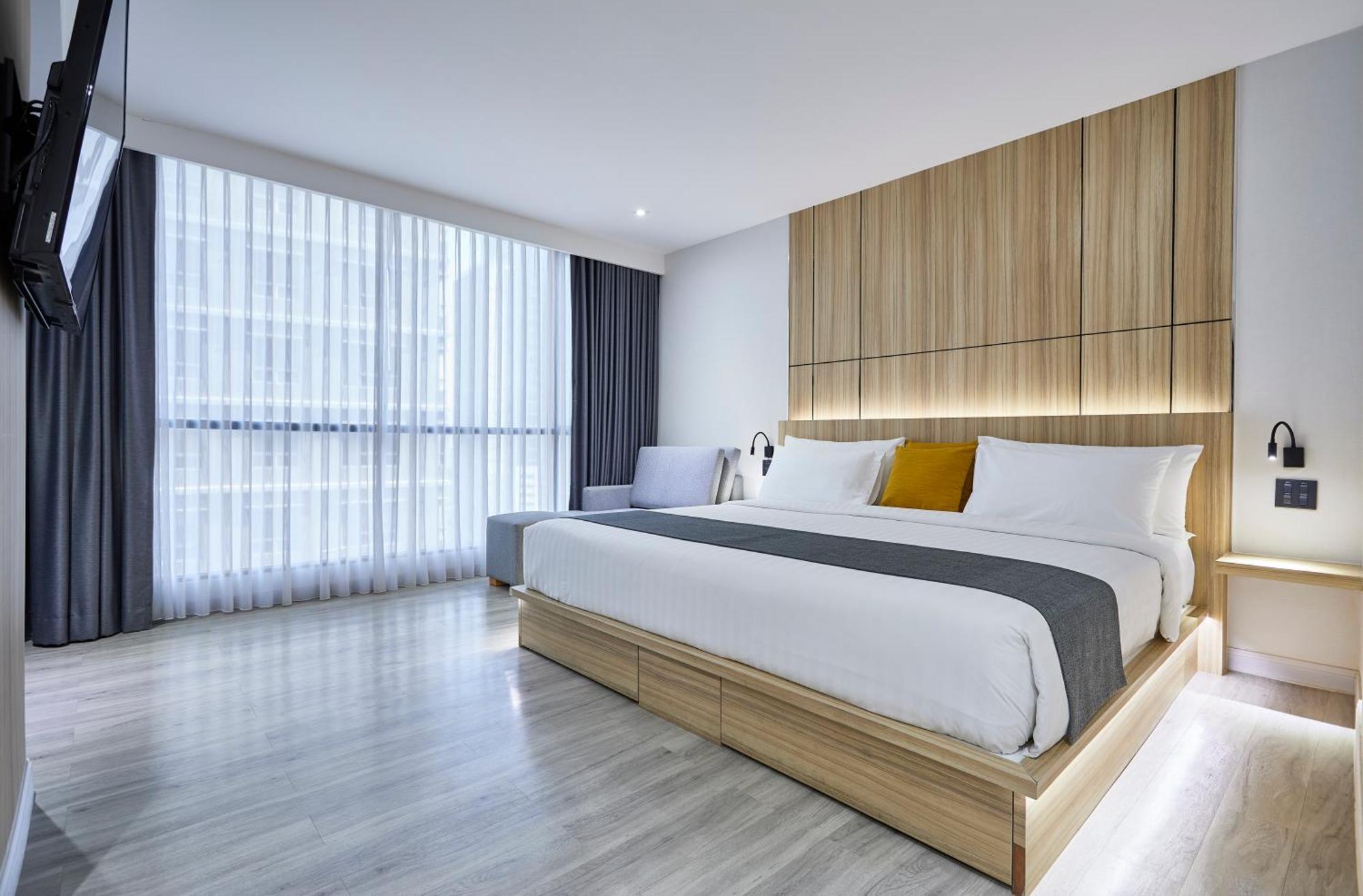Elegance Room