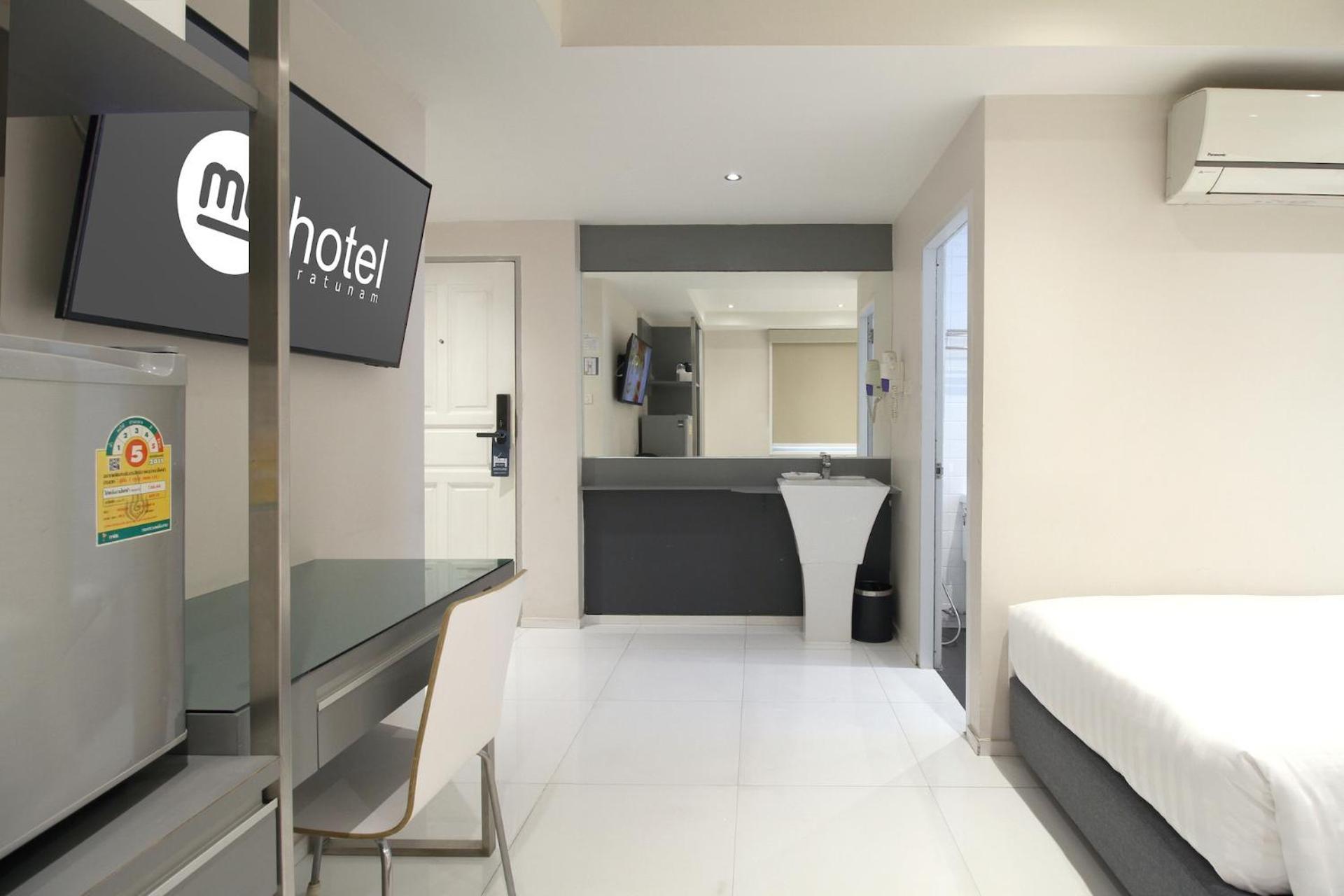 Single Room Bathroom