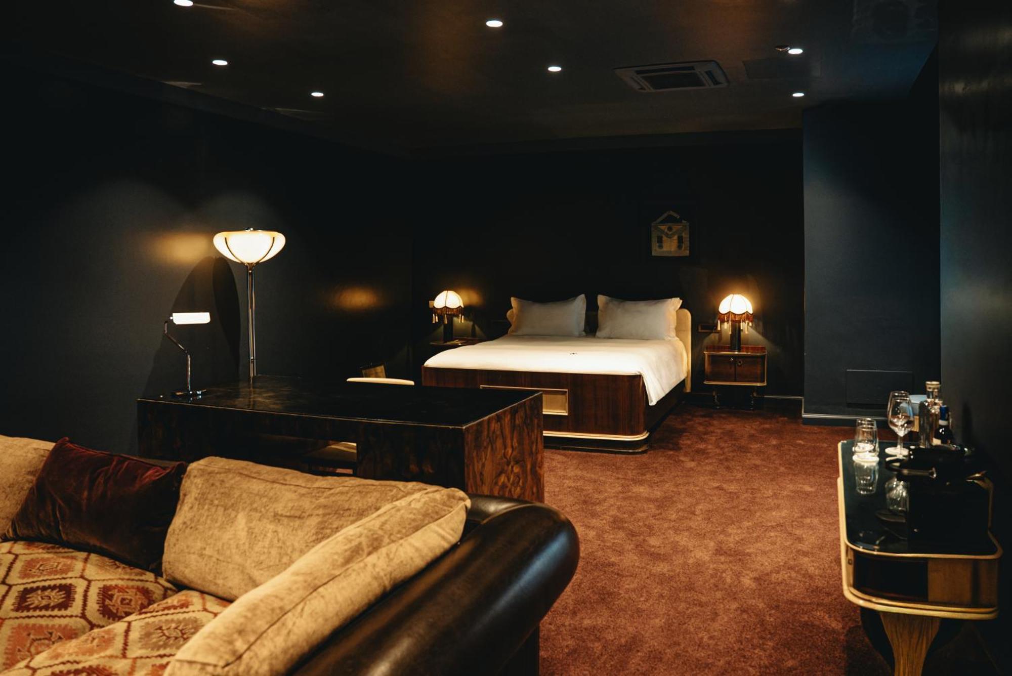 Suite met Kingsize Bed en Balkon