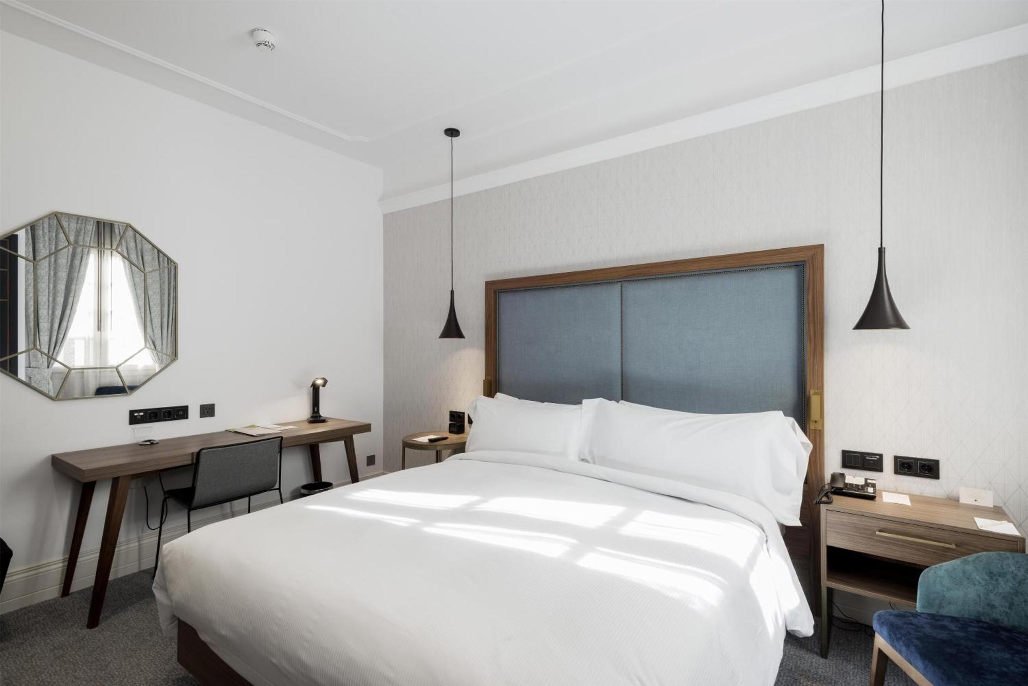 King Guest Room