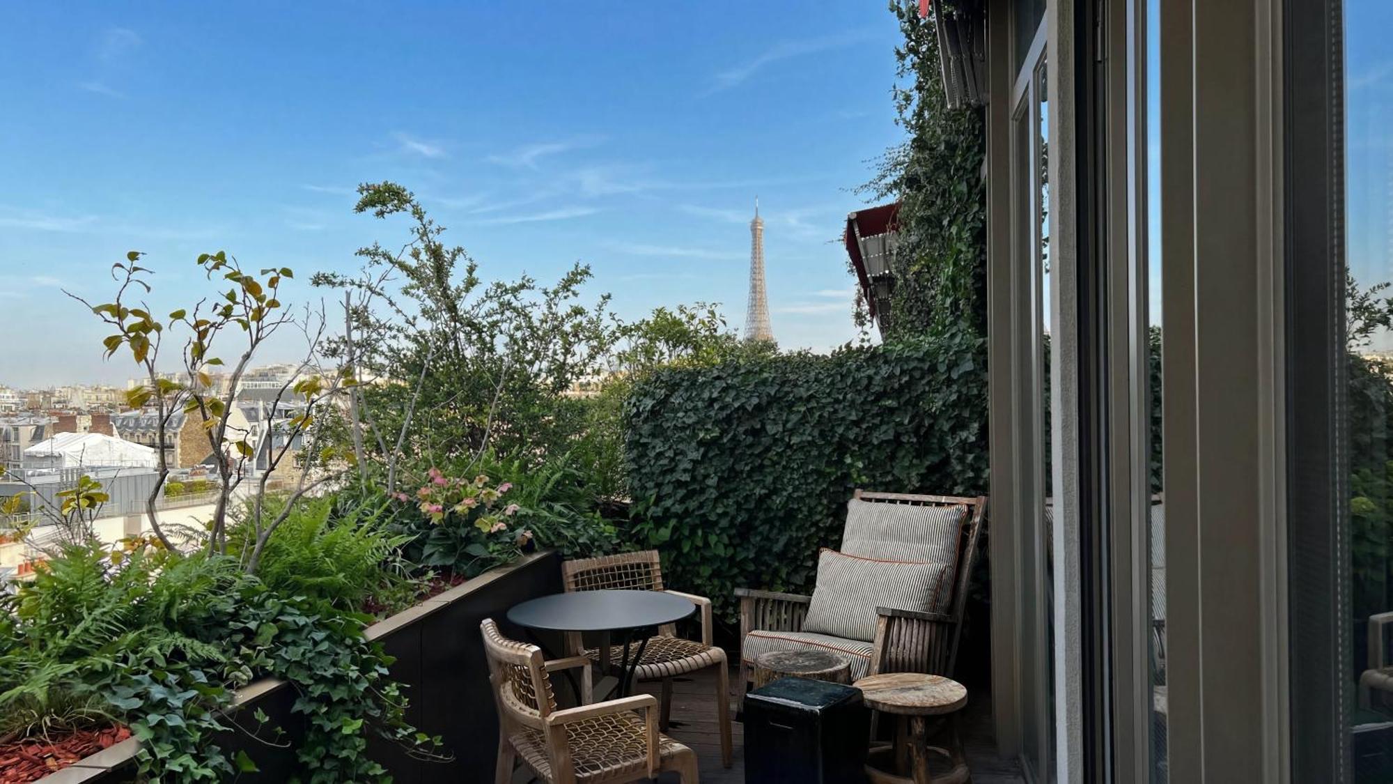Suite - Eiffel Tower view and Terrace