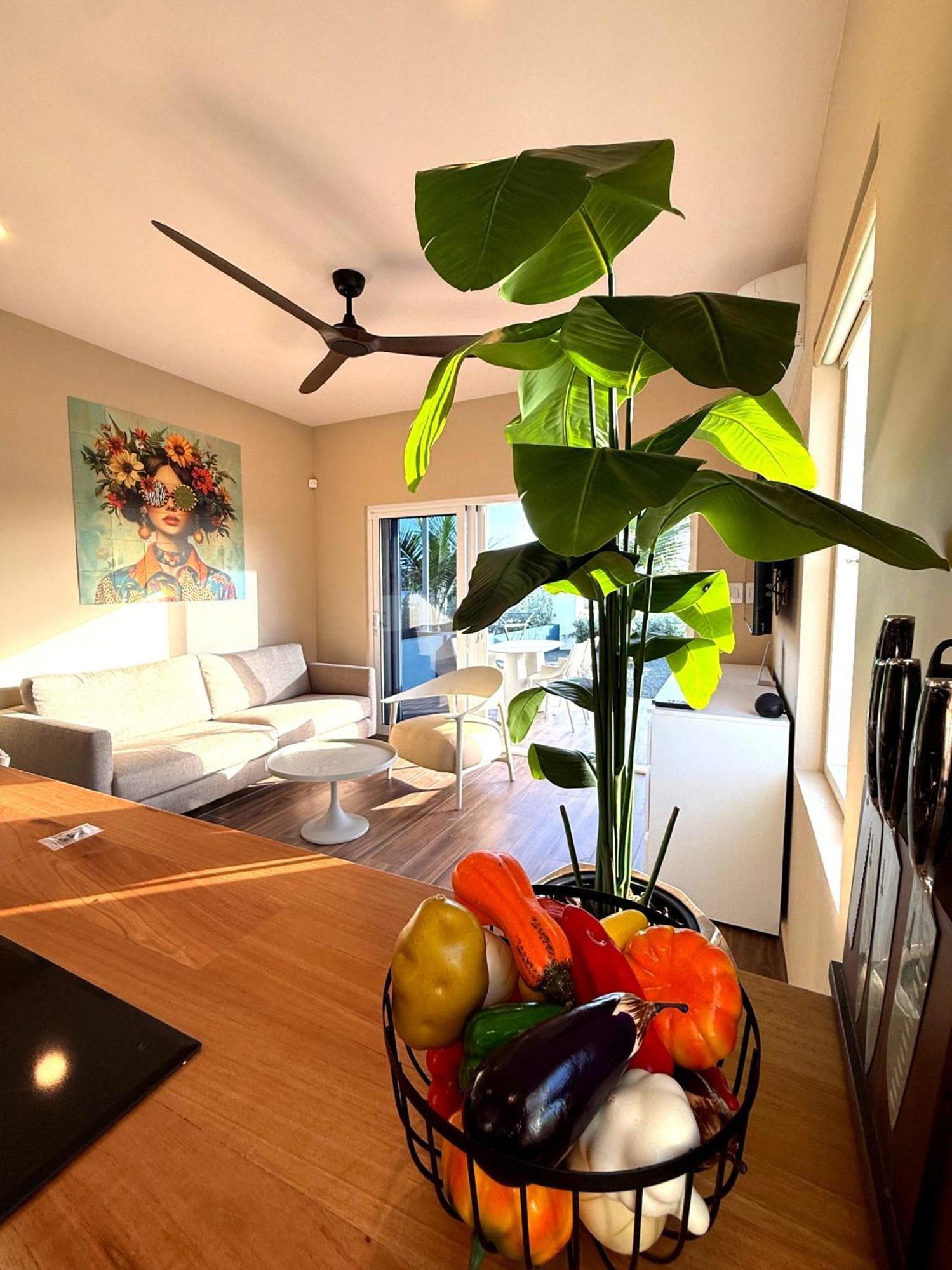 Two-Bedroom Deluxe Apartment Harbour View