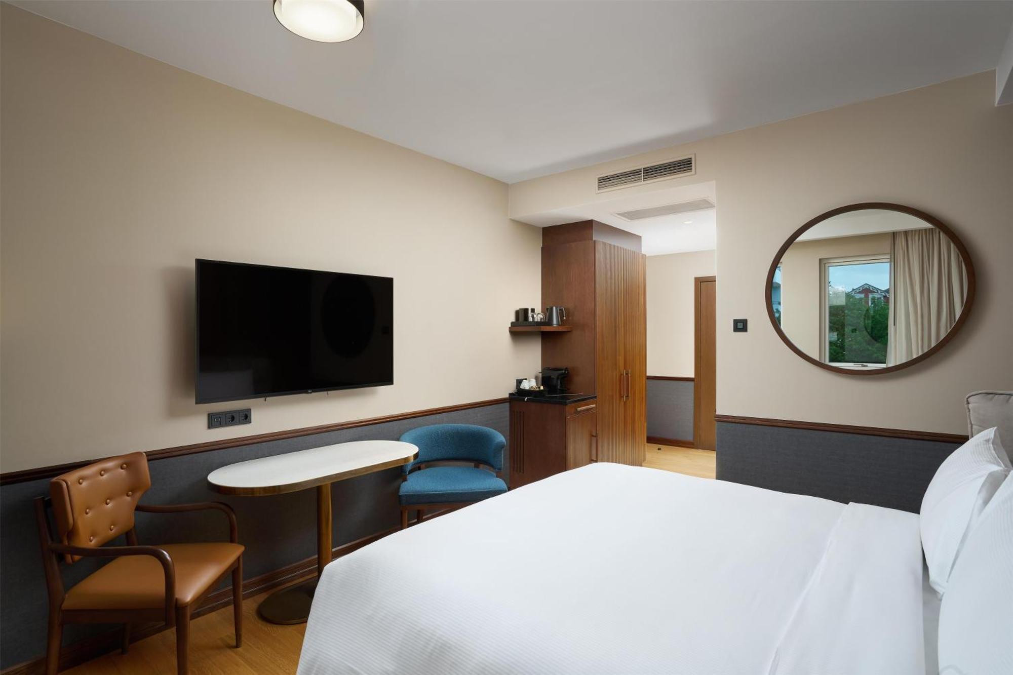 Family Connecting Rooms