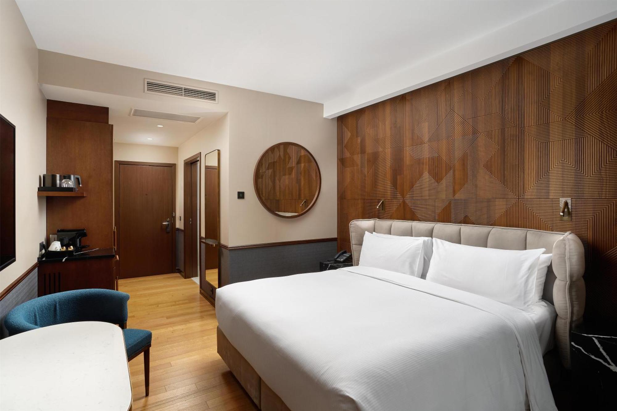 Family Connecting Rooms