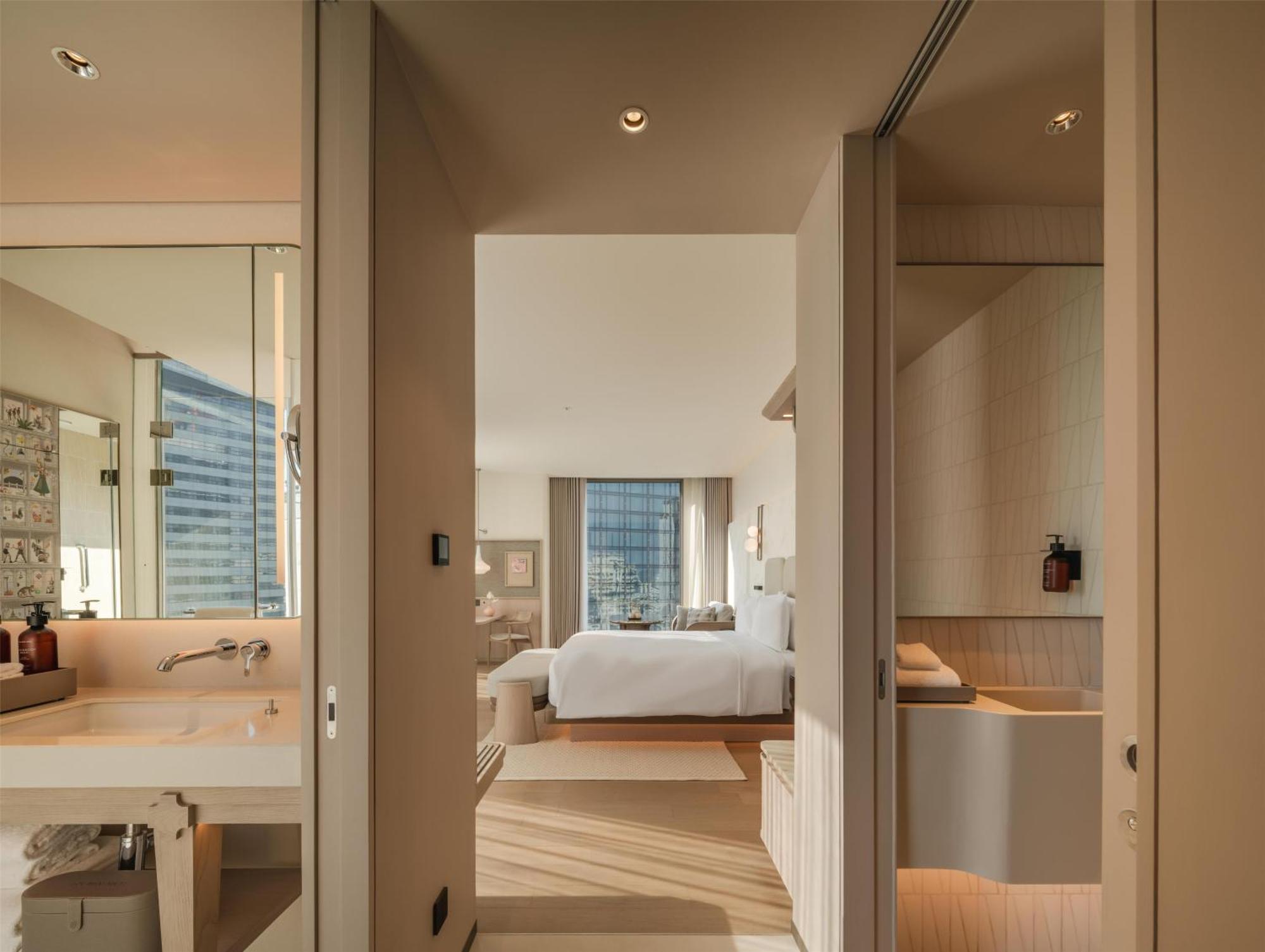 Corner Junior Suite