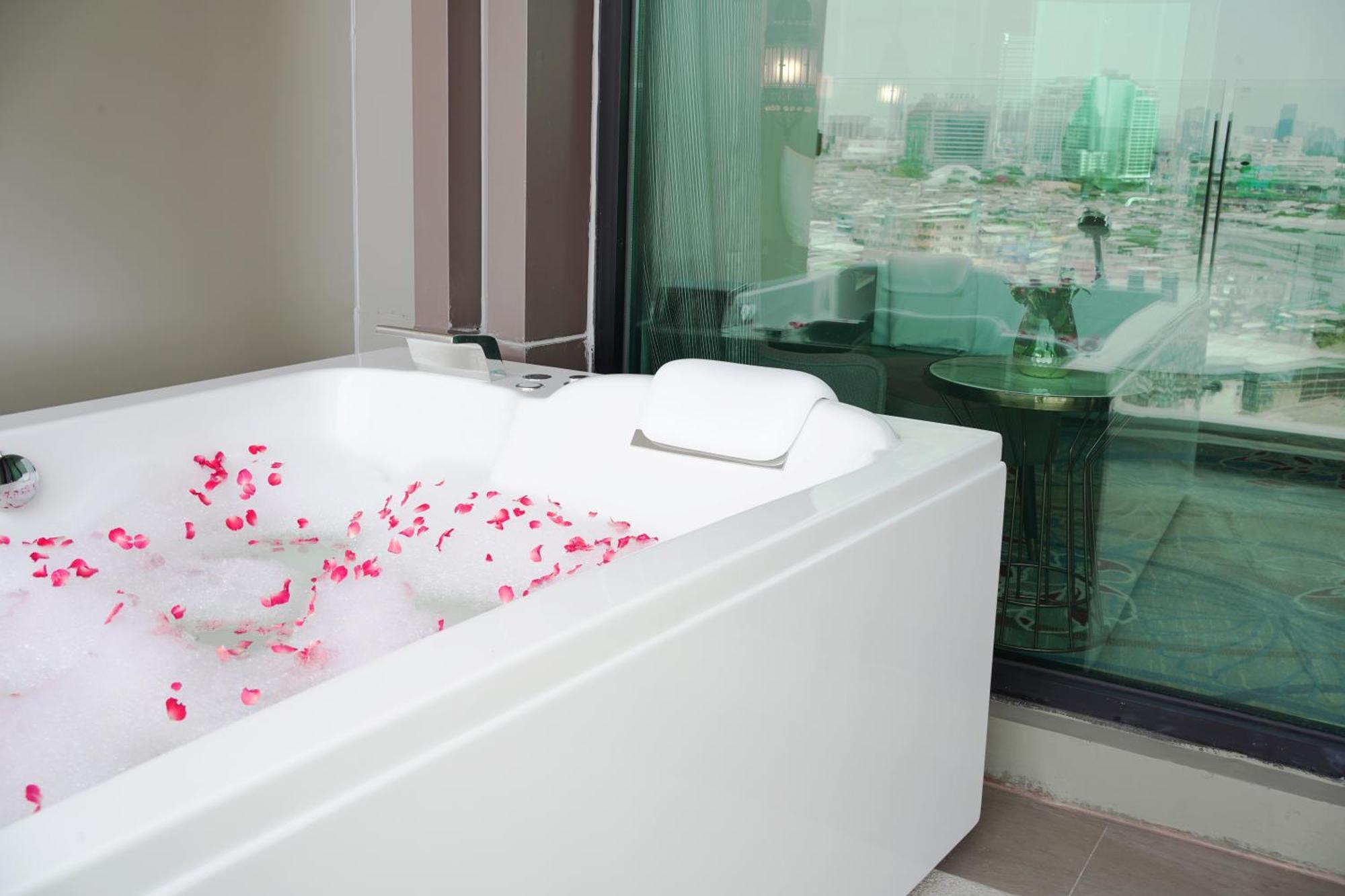 Jacuzzi Sky Suite