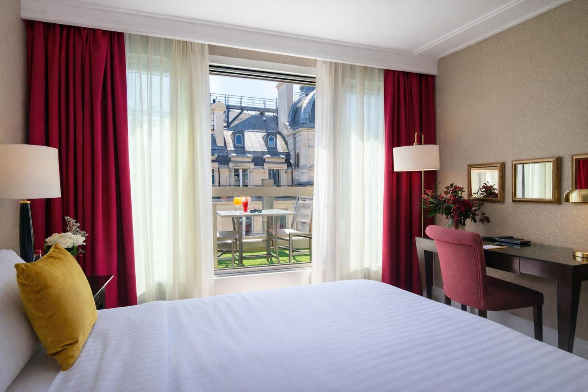 Deluxe Kamer met Kingsize Bed en Terras