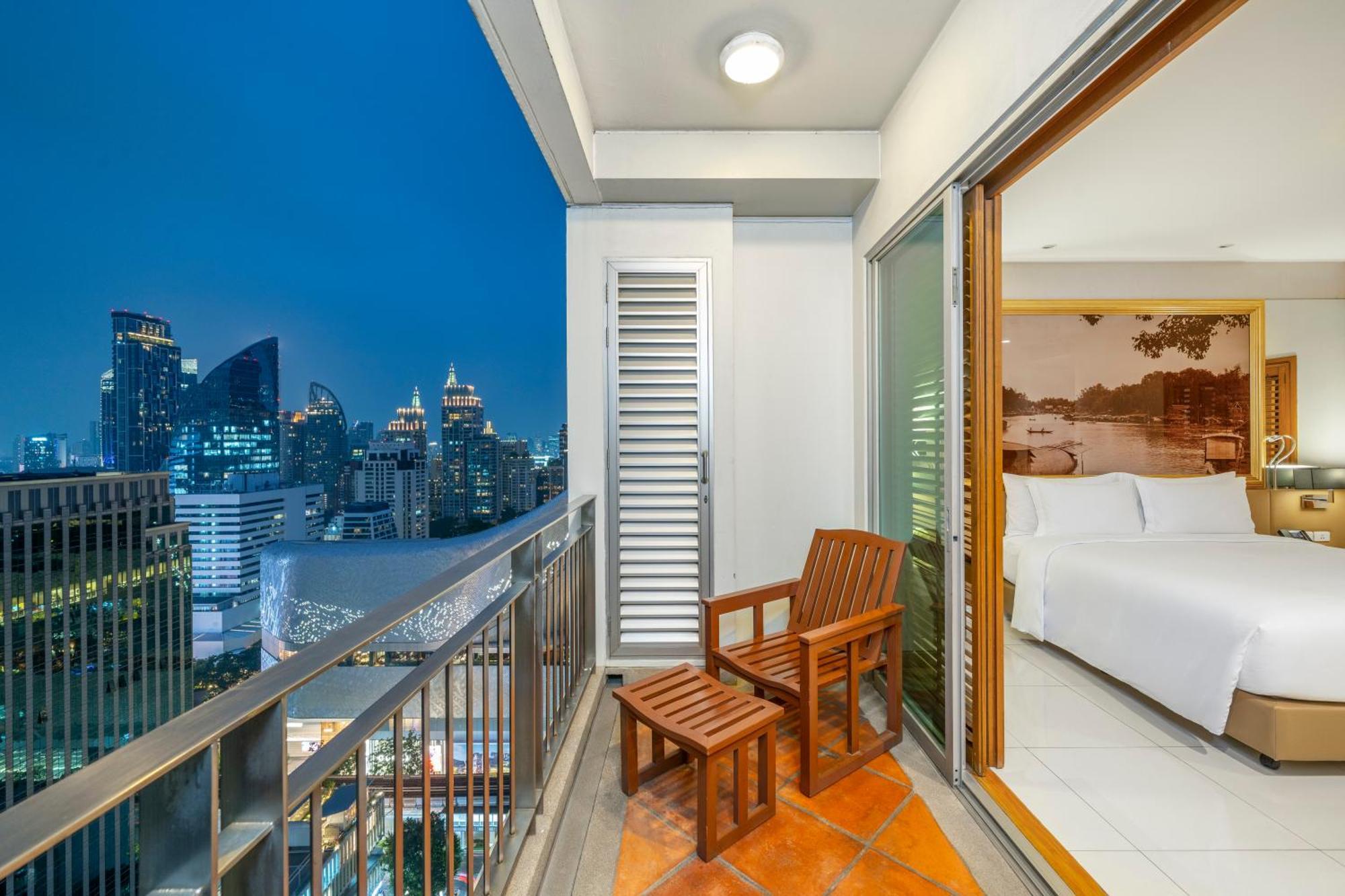 Superior Balcony