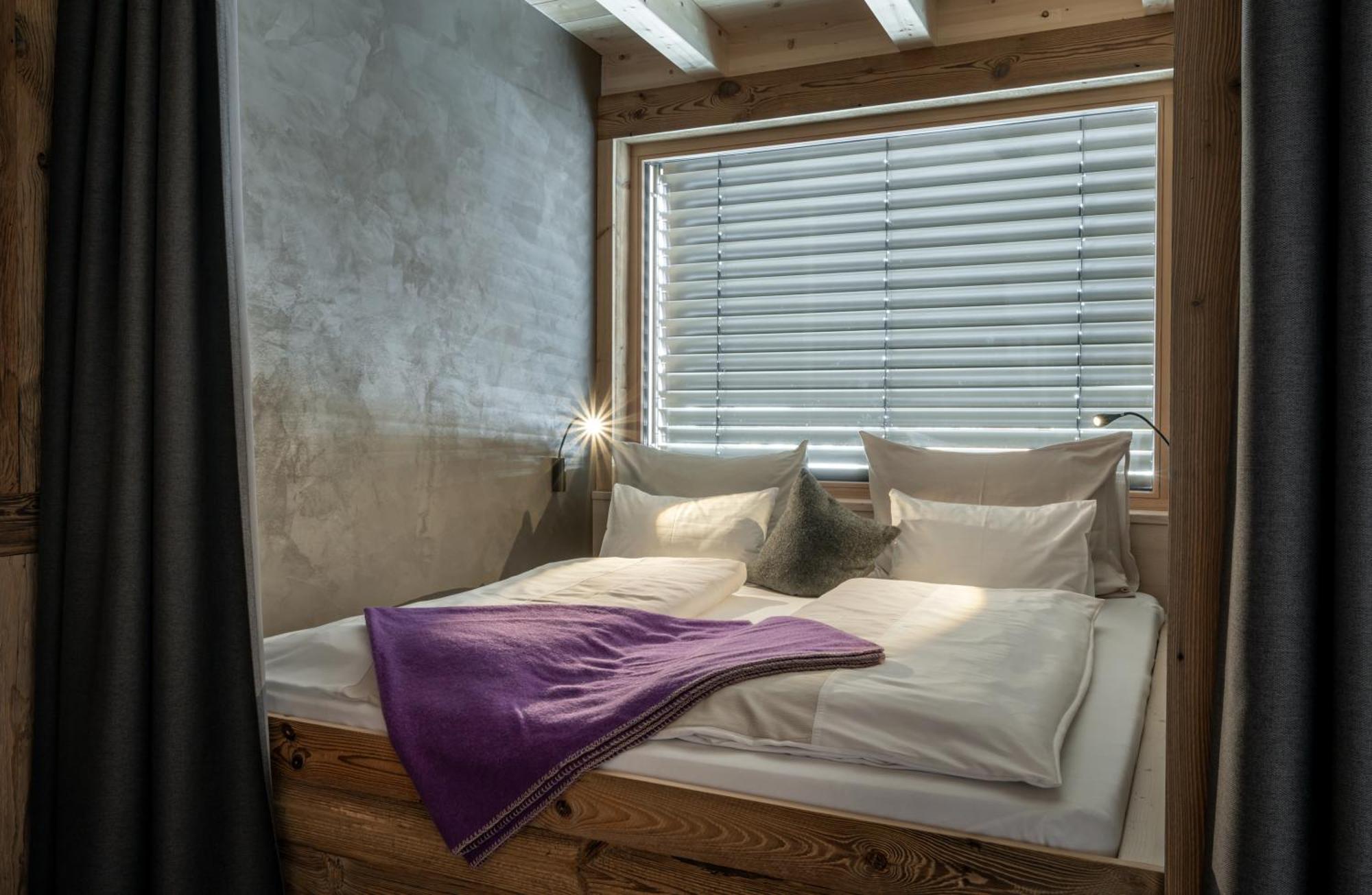 Deluxe Double Room Extra Bed