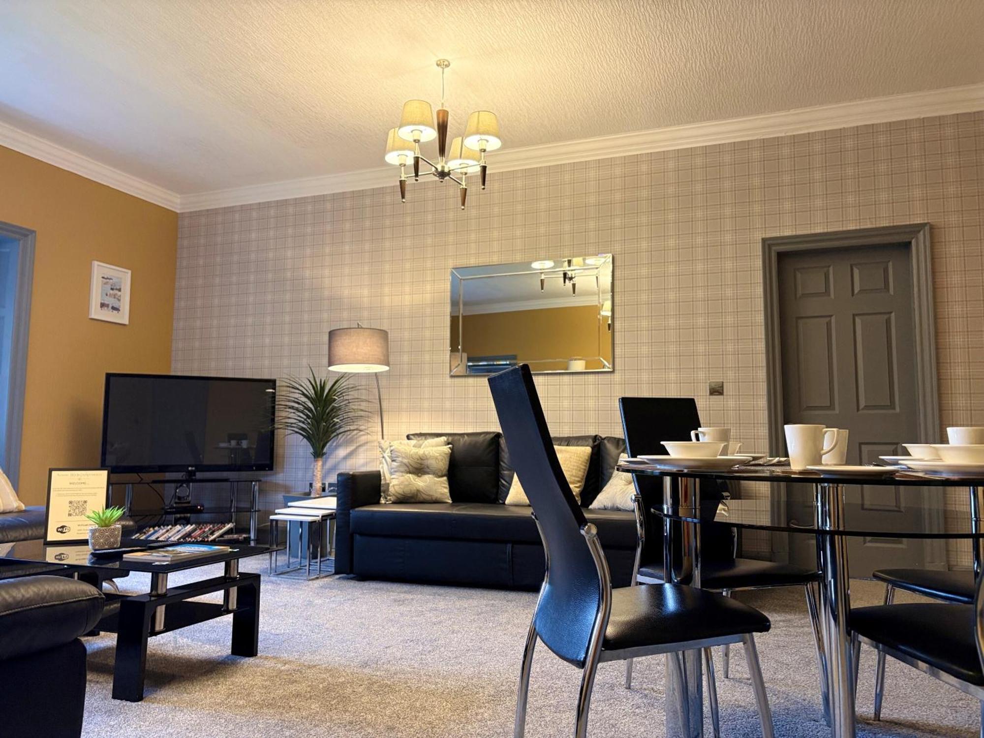 Deluxe Apartment