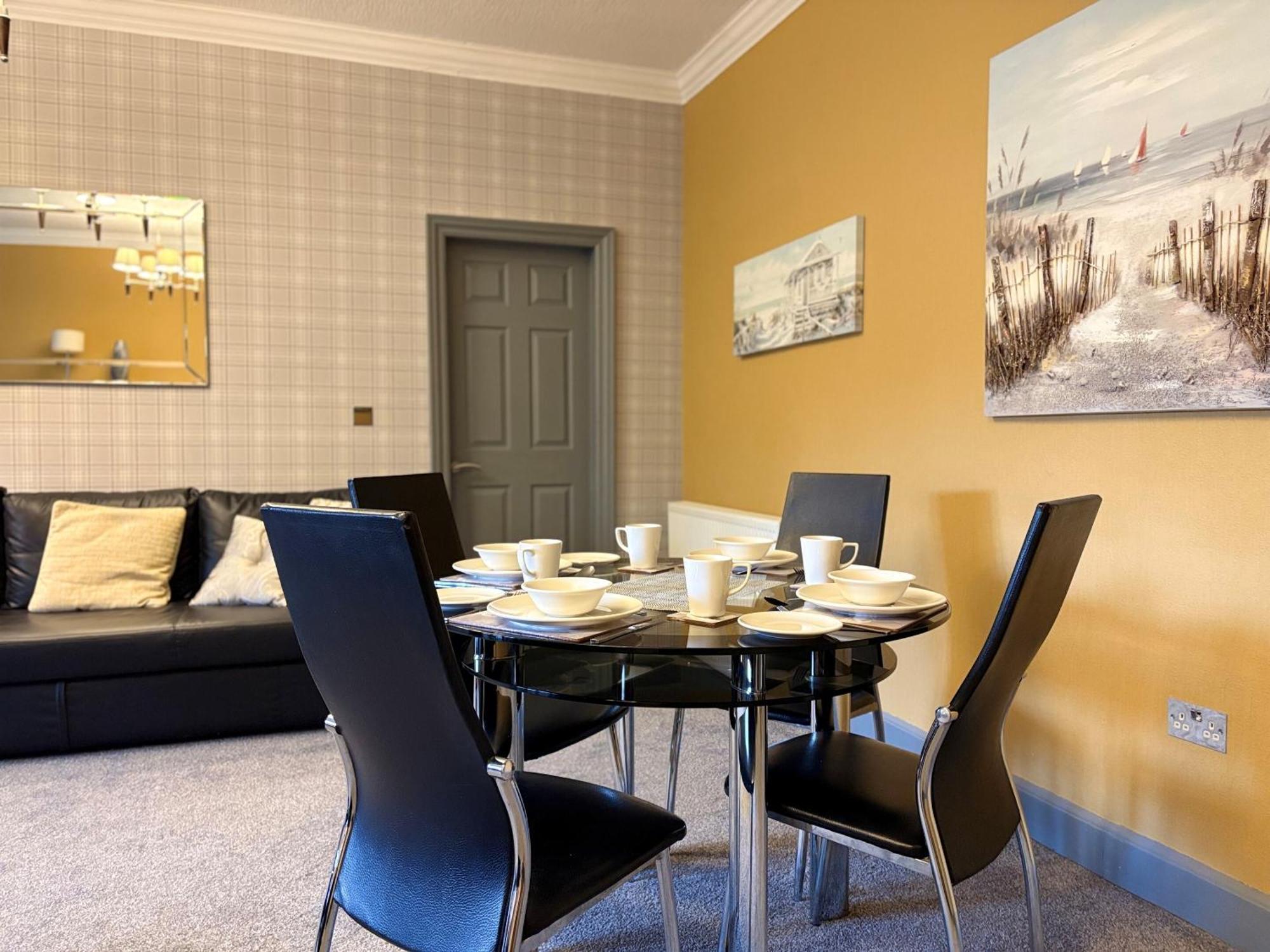 Deluxe Apartment