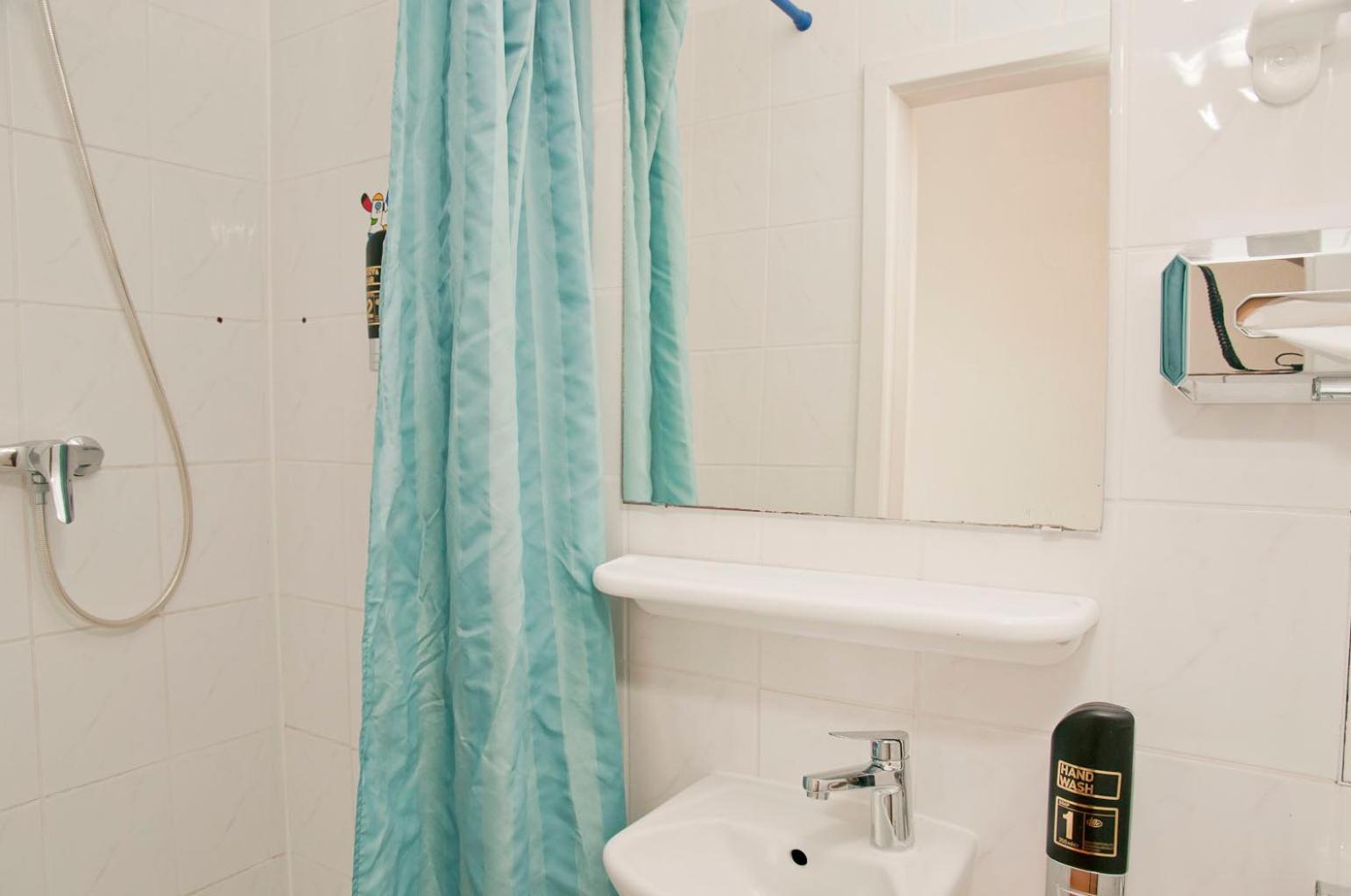 Eenpersoonskamer met Eigen Badkamer