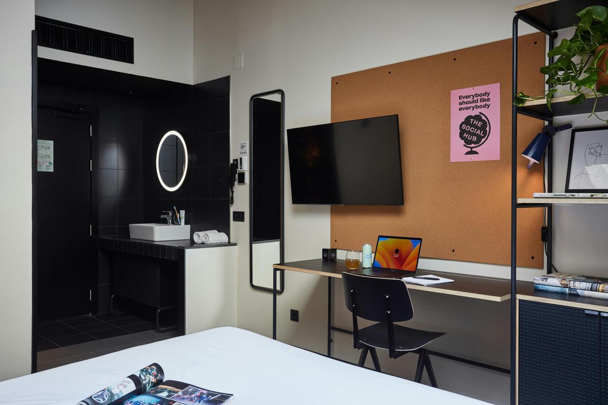 Queen Room