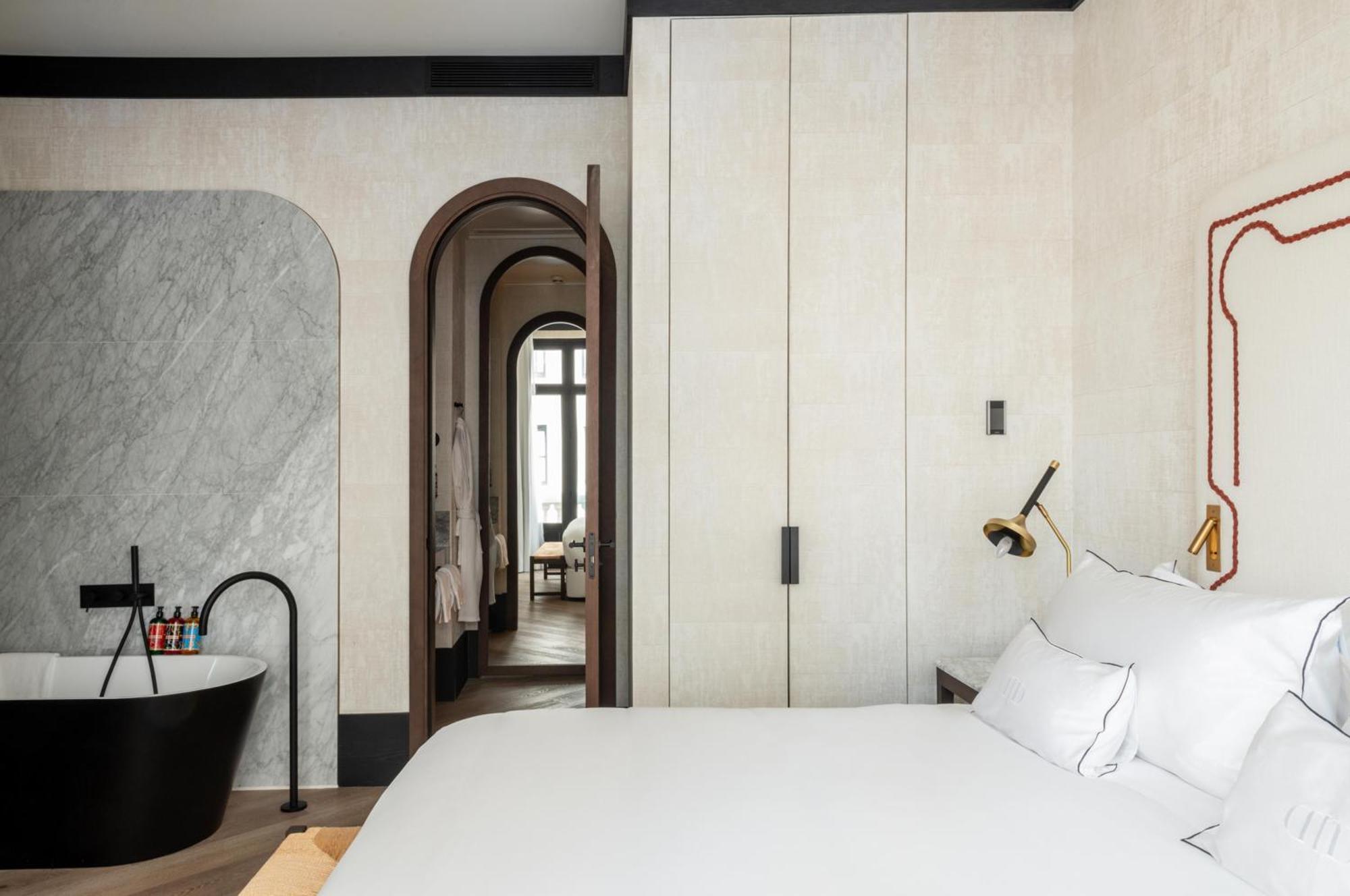 Connecting Family Suite