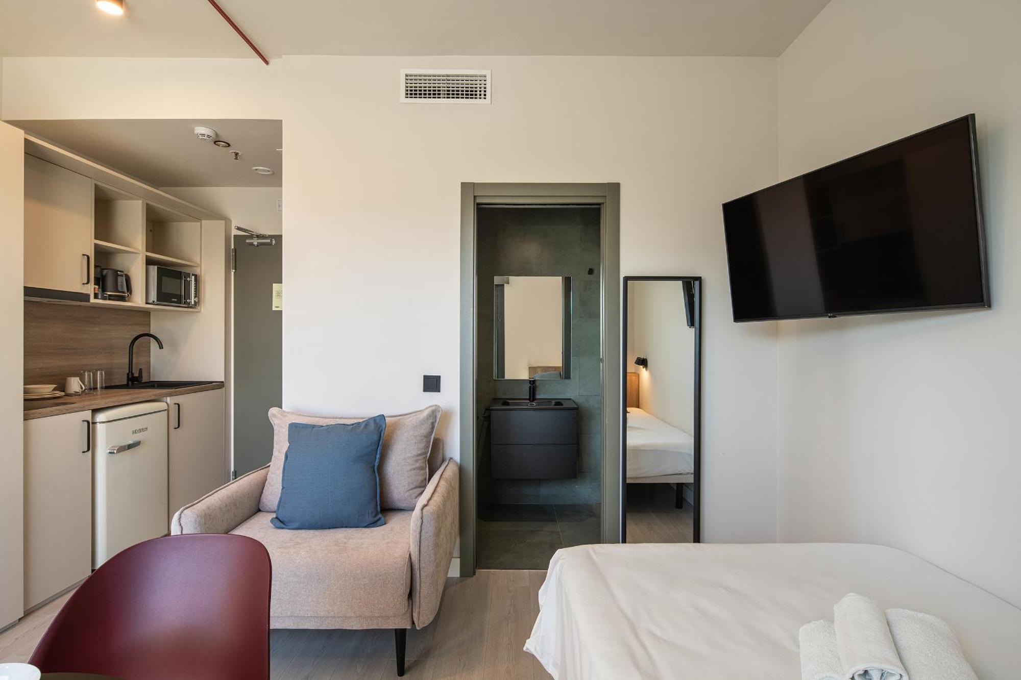 Single Room Terrace