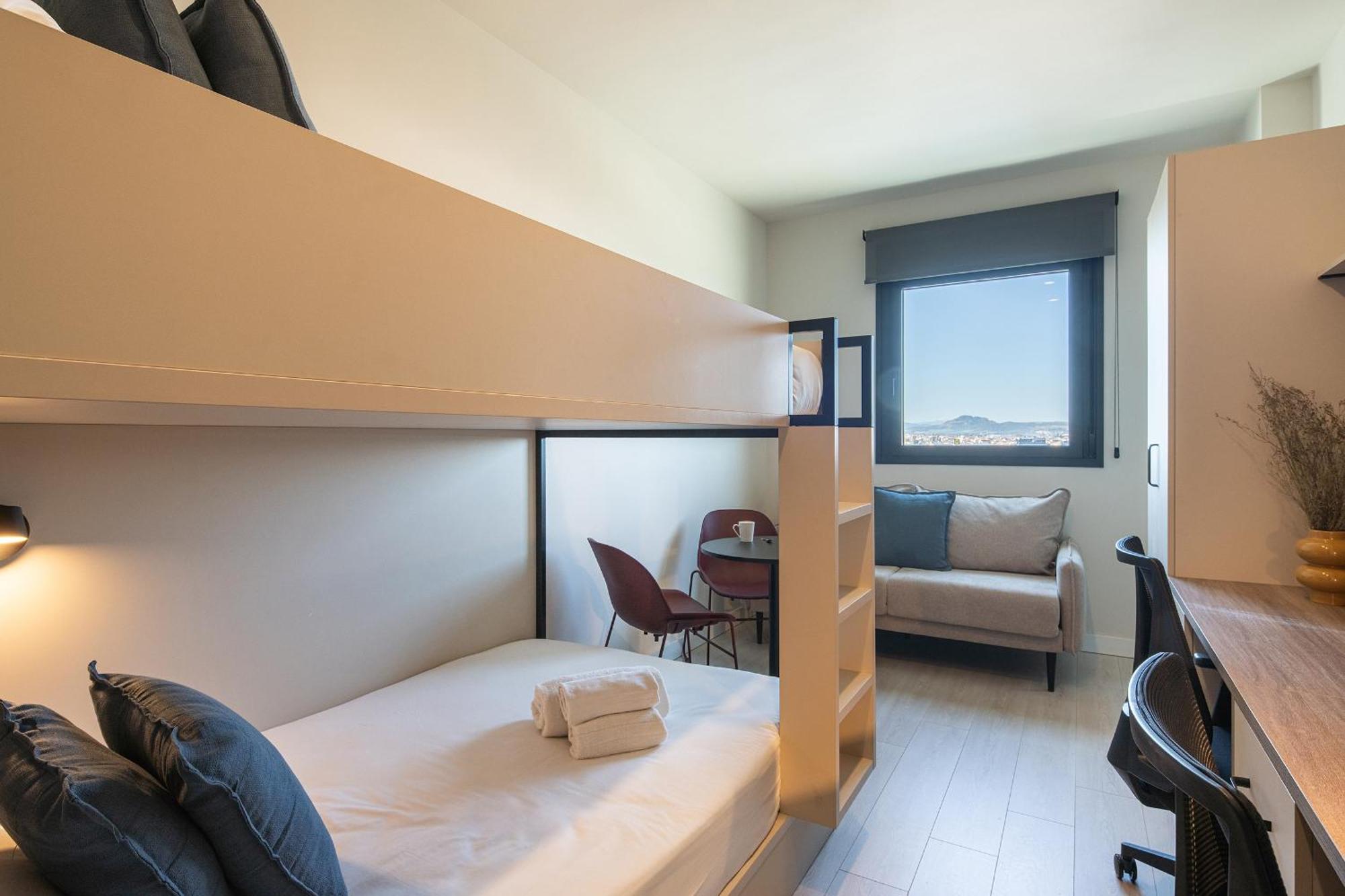 Double Room Private Bathroom
