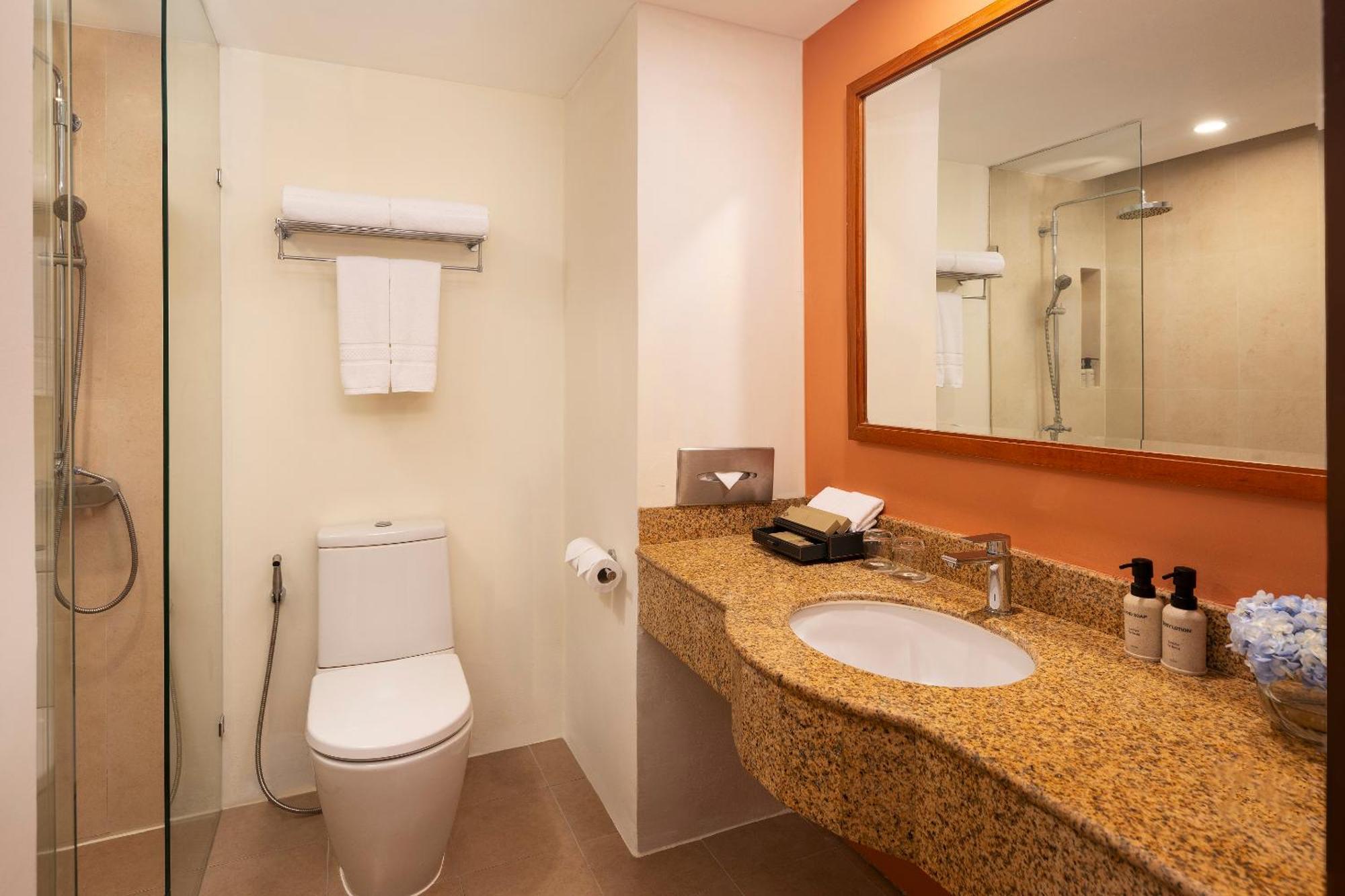 Deluxe Twin Room City View