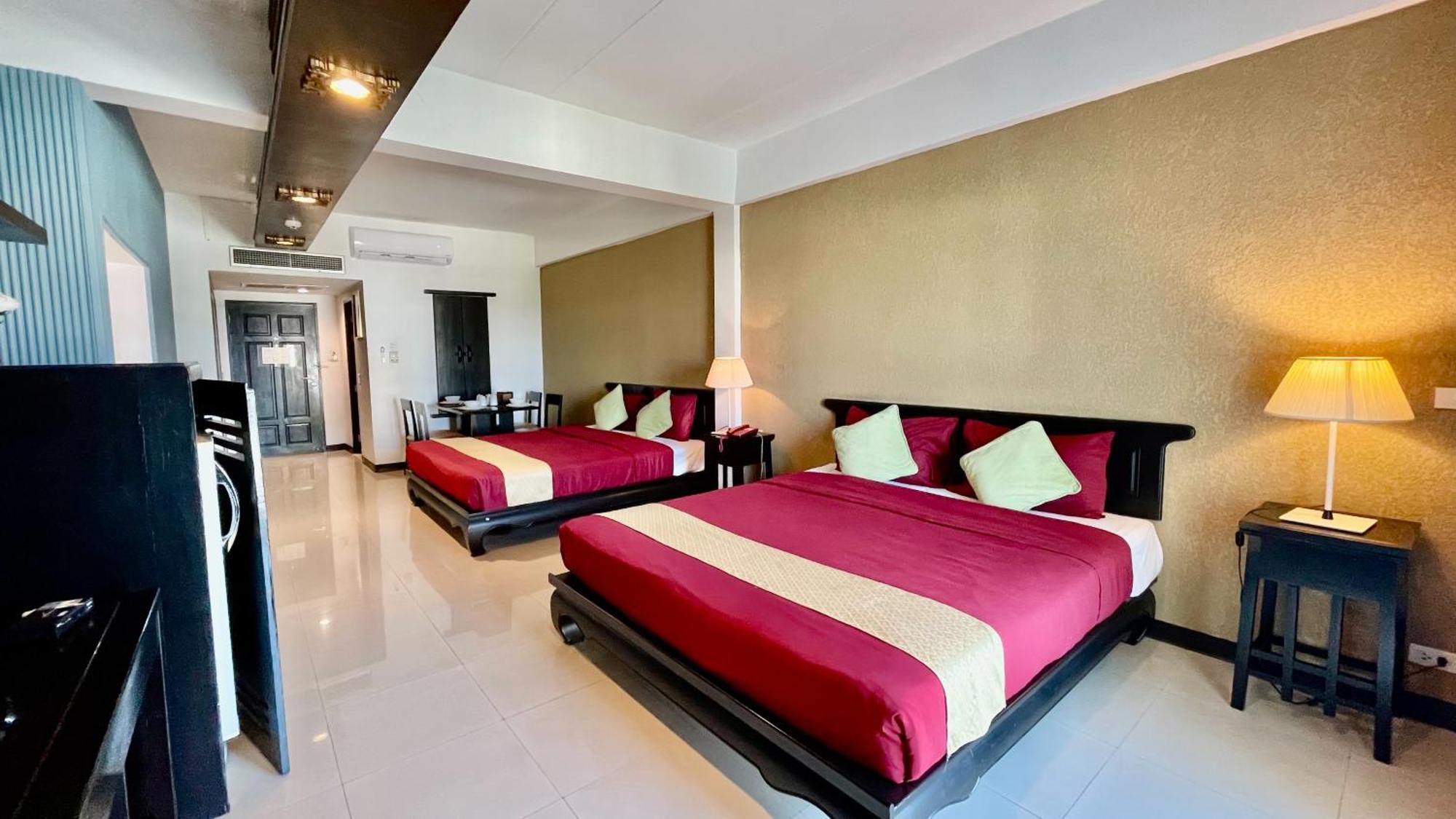 Deluxe King Room