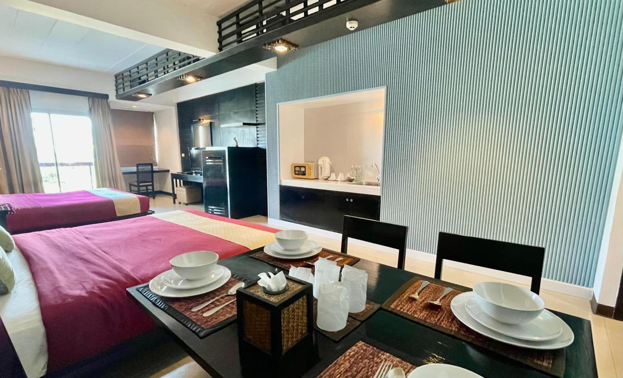 Deluxe King Room