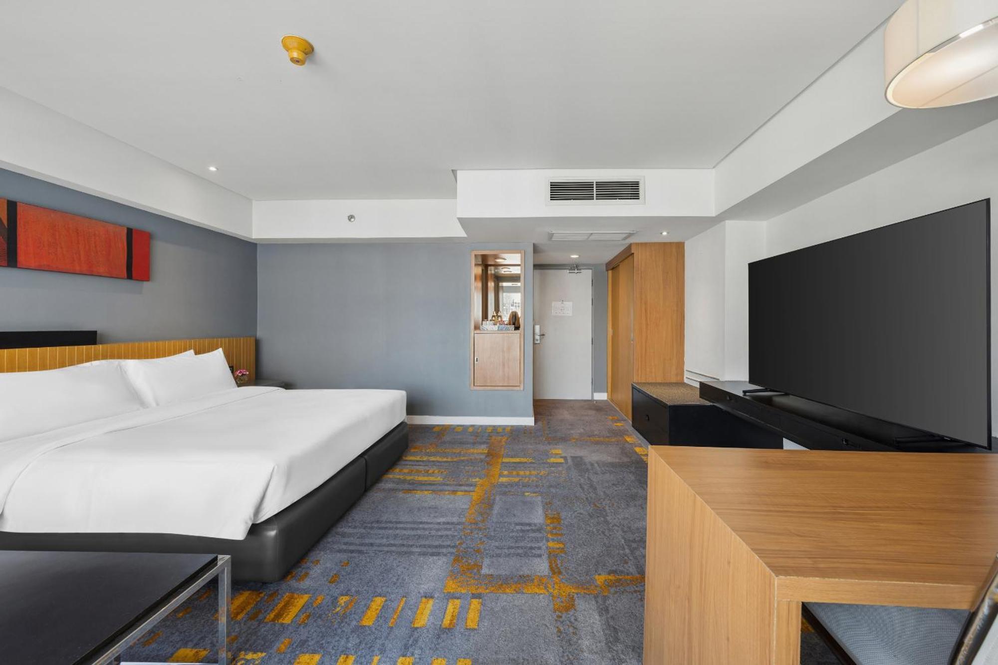 Tribeca Deluxe King Room