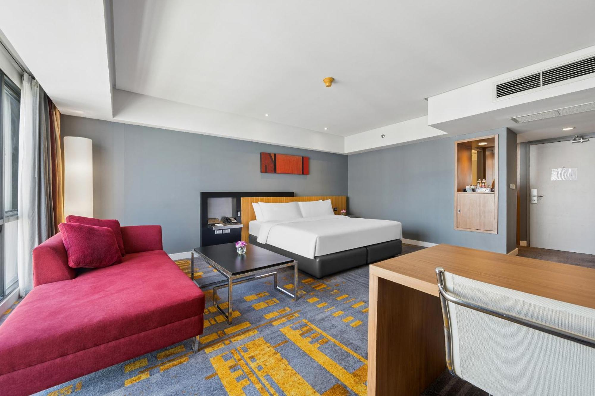 Tribeca Deluxe King Room