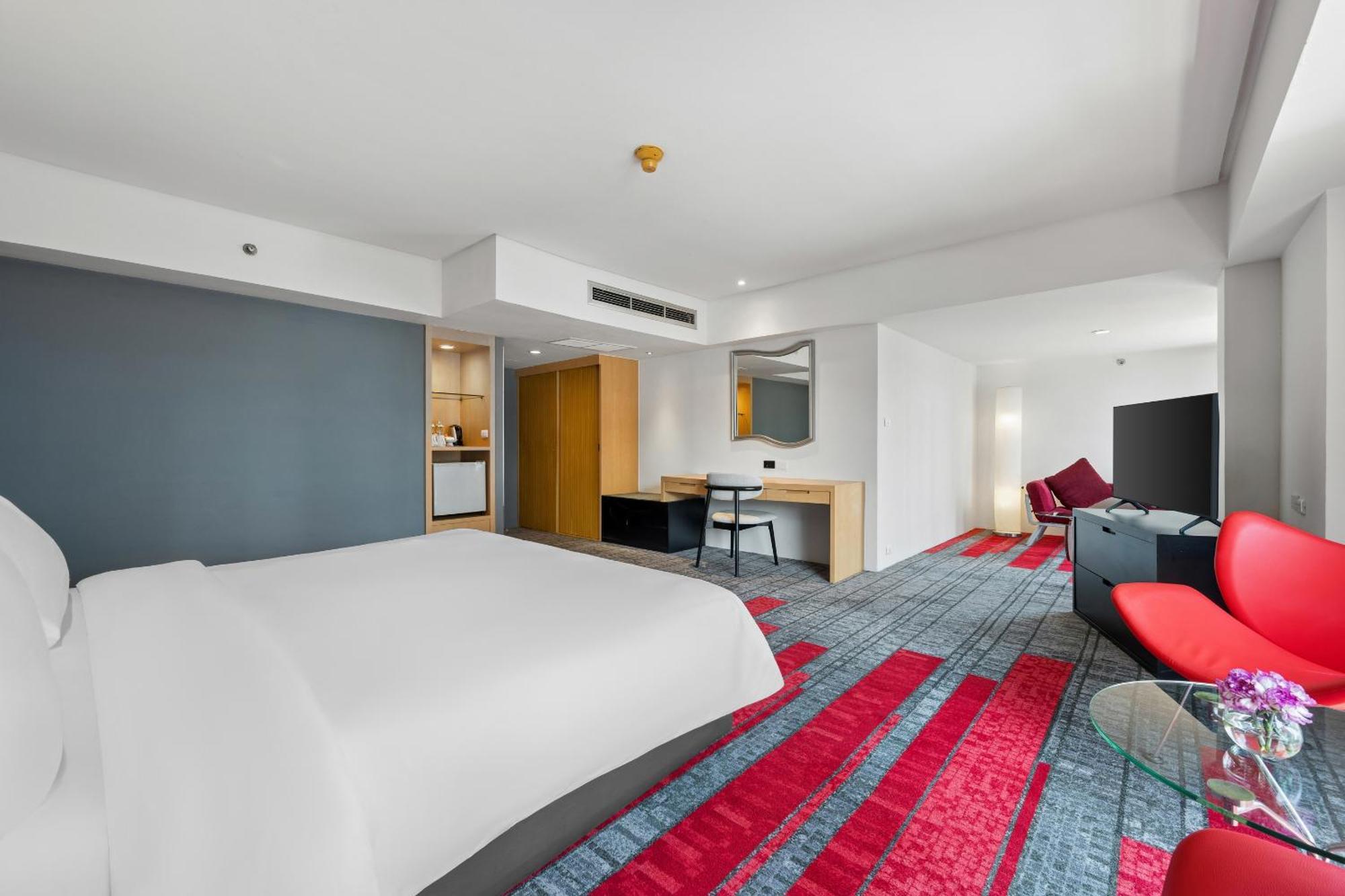 Belaire Suite King Room