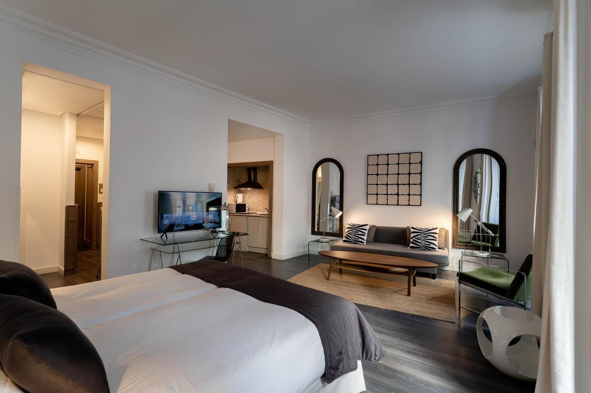 One-Bedroom Apartment