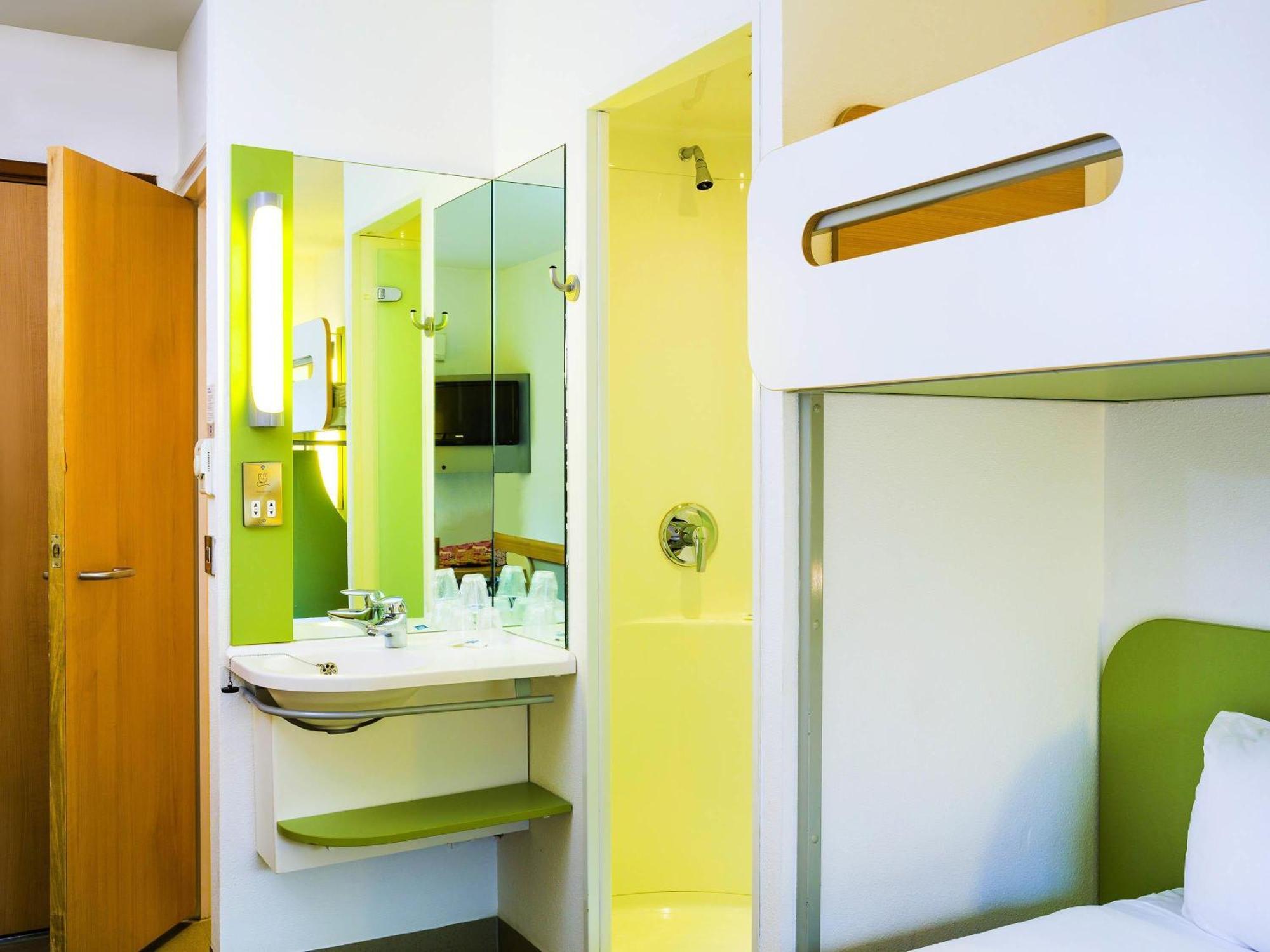 Triple Room Double Bed Bunk Bed