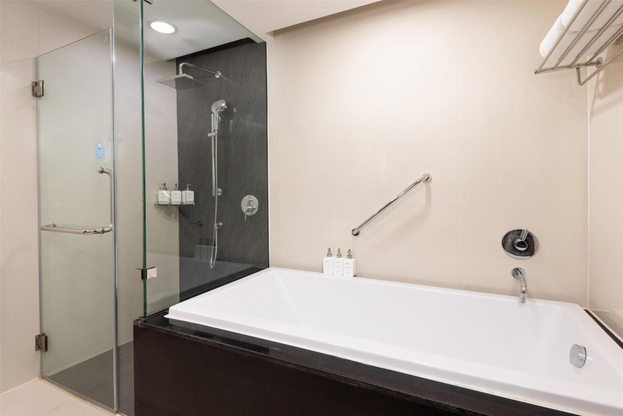 One-Bedroom Premium Suite