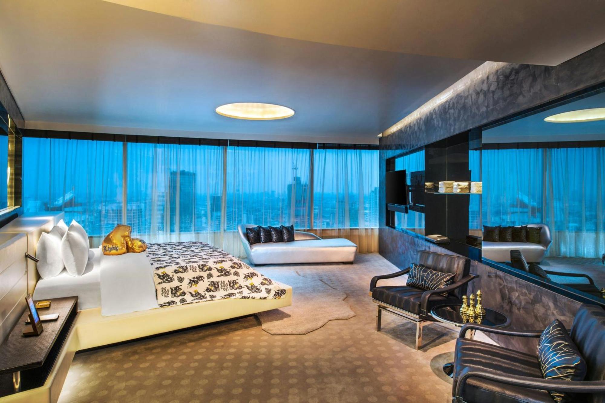 One-Bedroom Vice Preseidential Penthouse King Suite