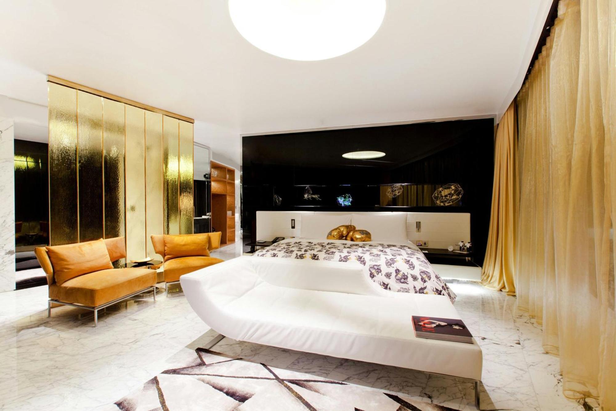 One-Bedroom Presidential Penthouse King Suite Top Floor