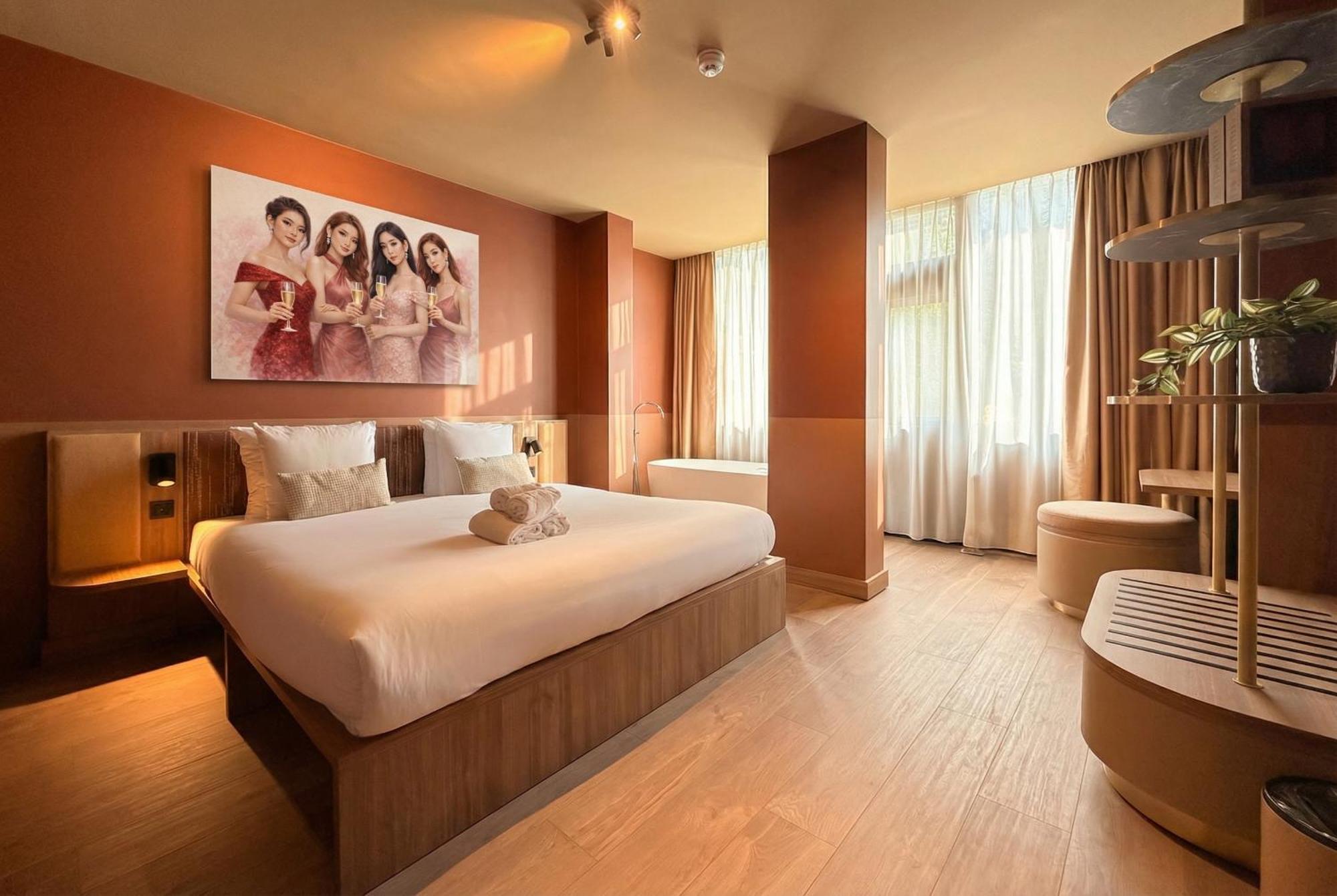 Deluxe Suite