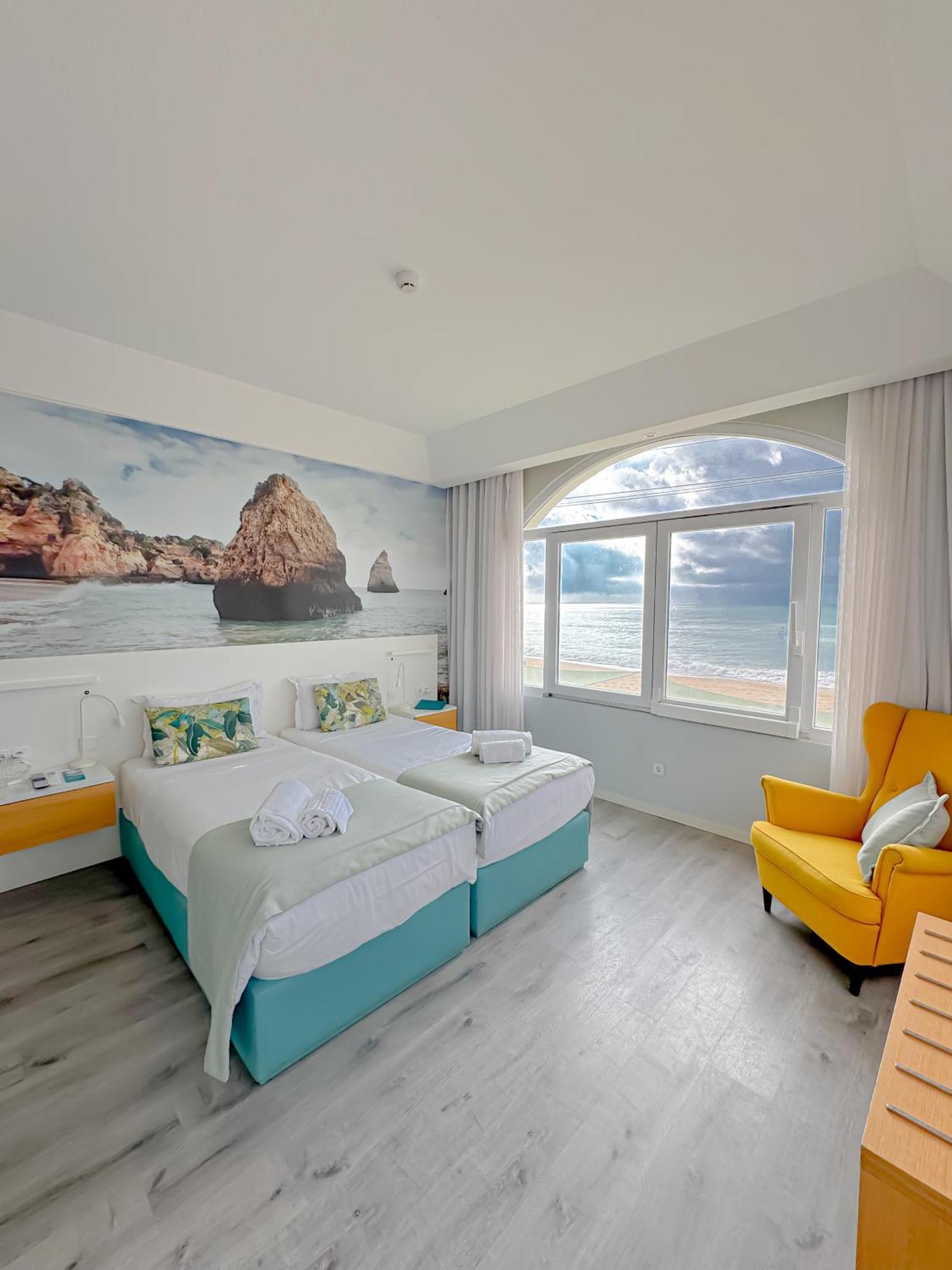 Premium Twin Room Sea View