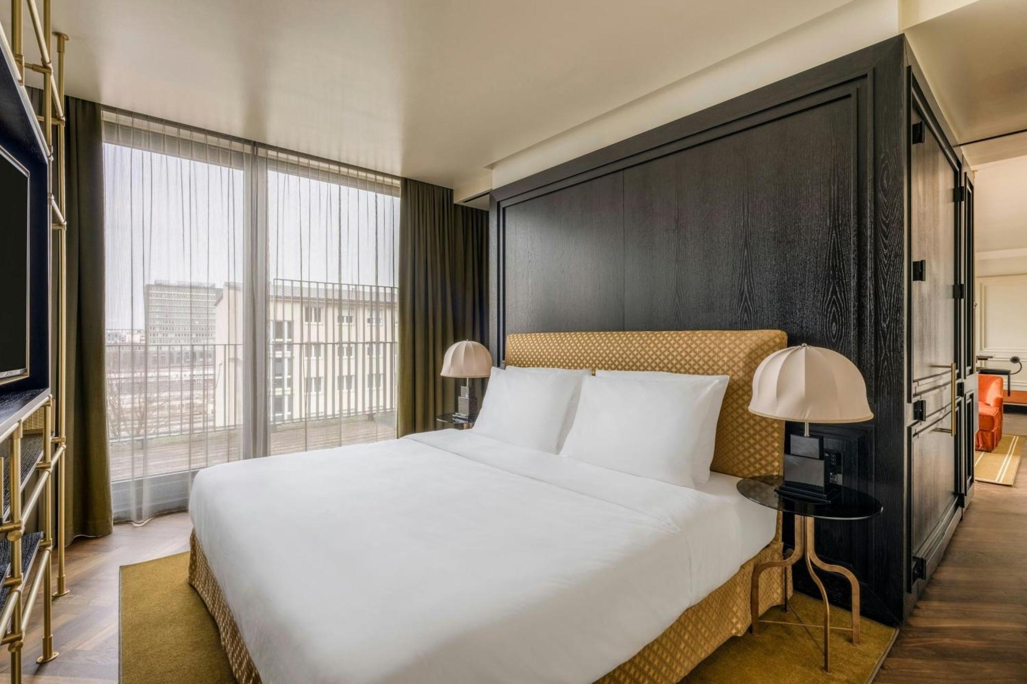 Grand Suite met 1 Kingsize Bed en Bubbelbad en Balkon