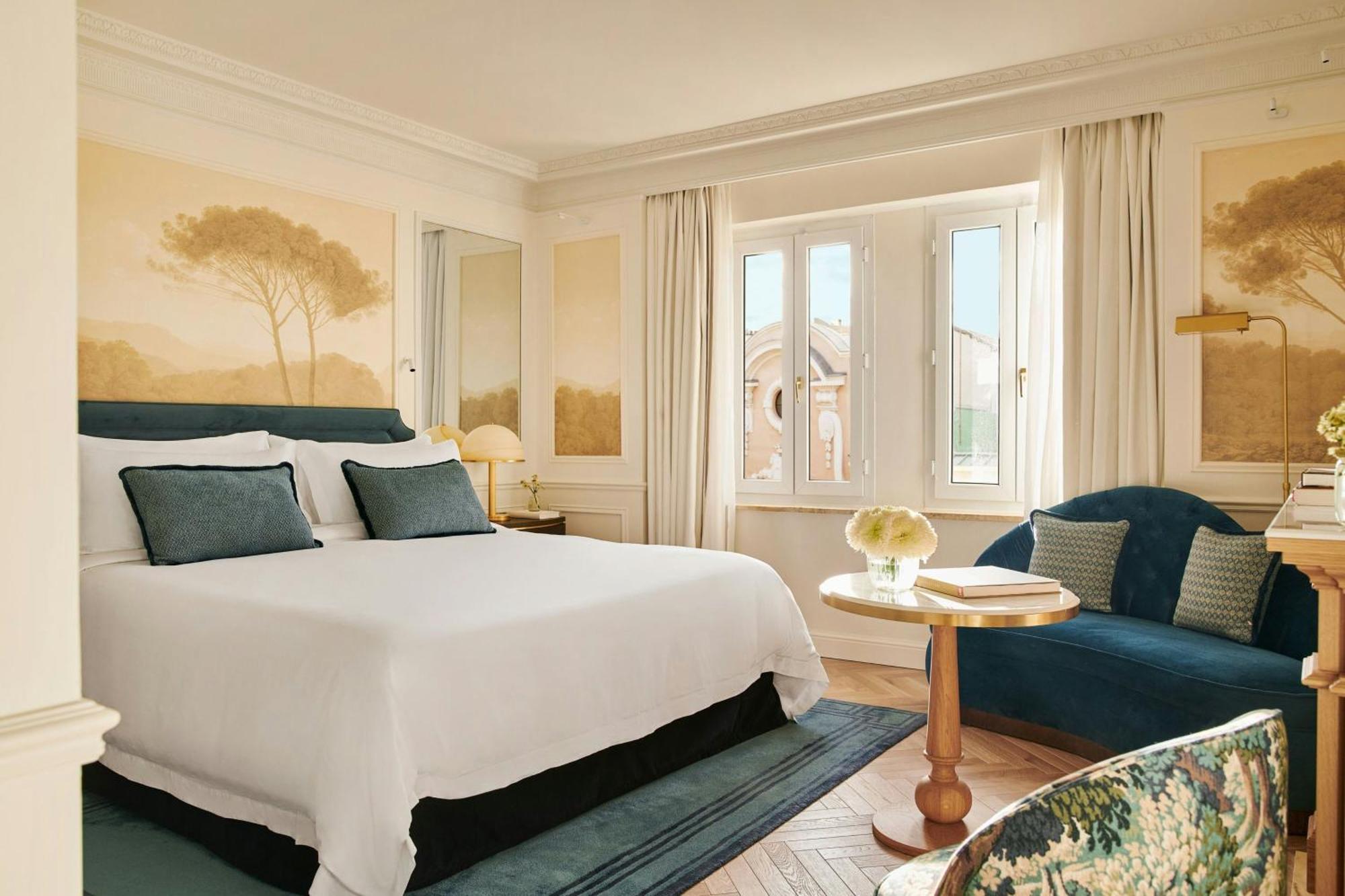 Premium Cortes King Room Parliament View