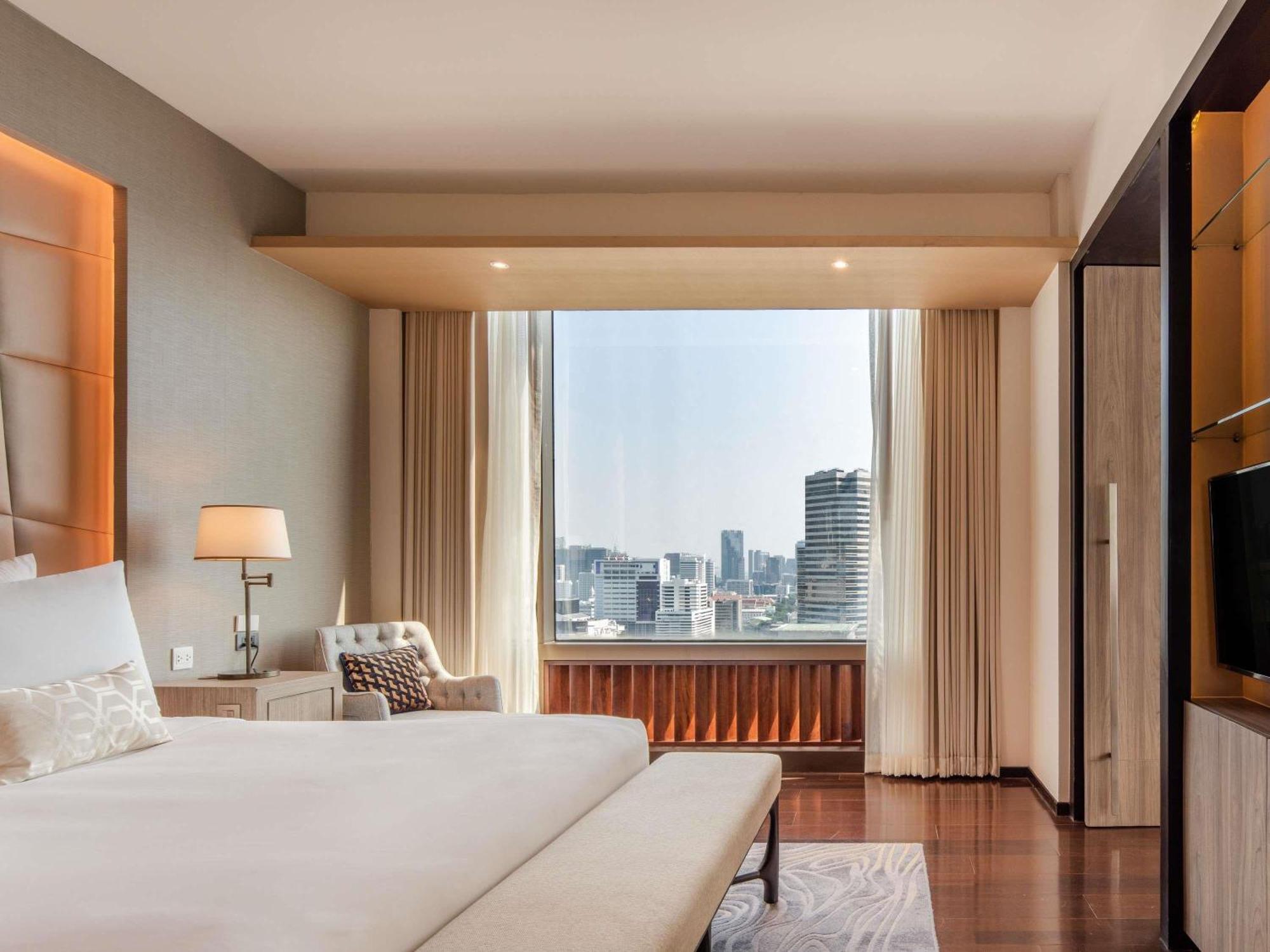 Two-Bedroom Suite Piano Club Privilege