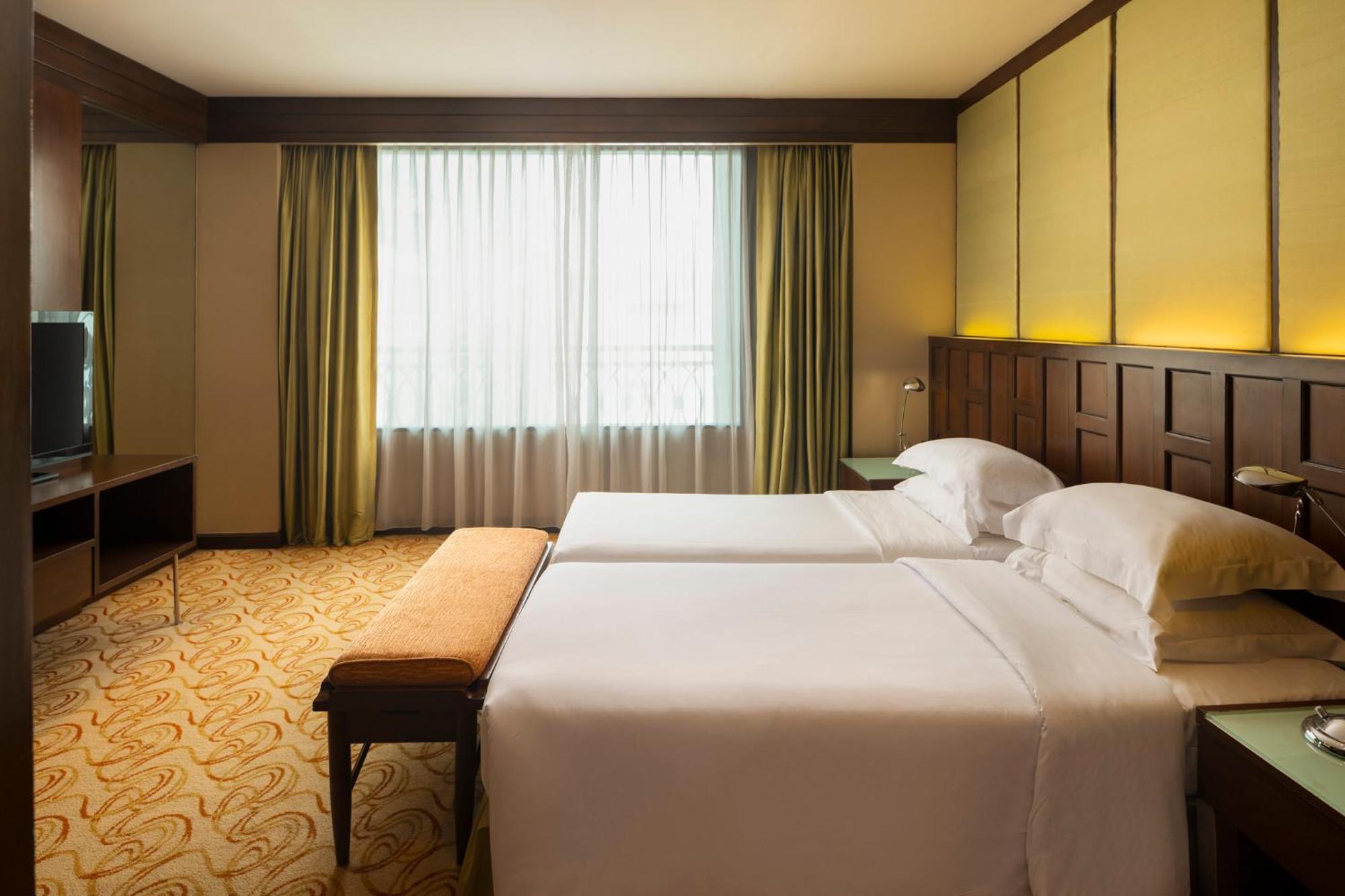 Davis Two-Bedroom Suite Main Wing