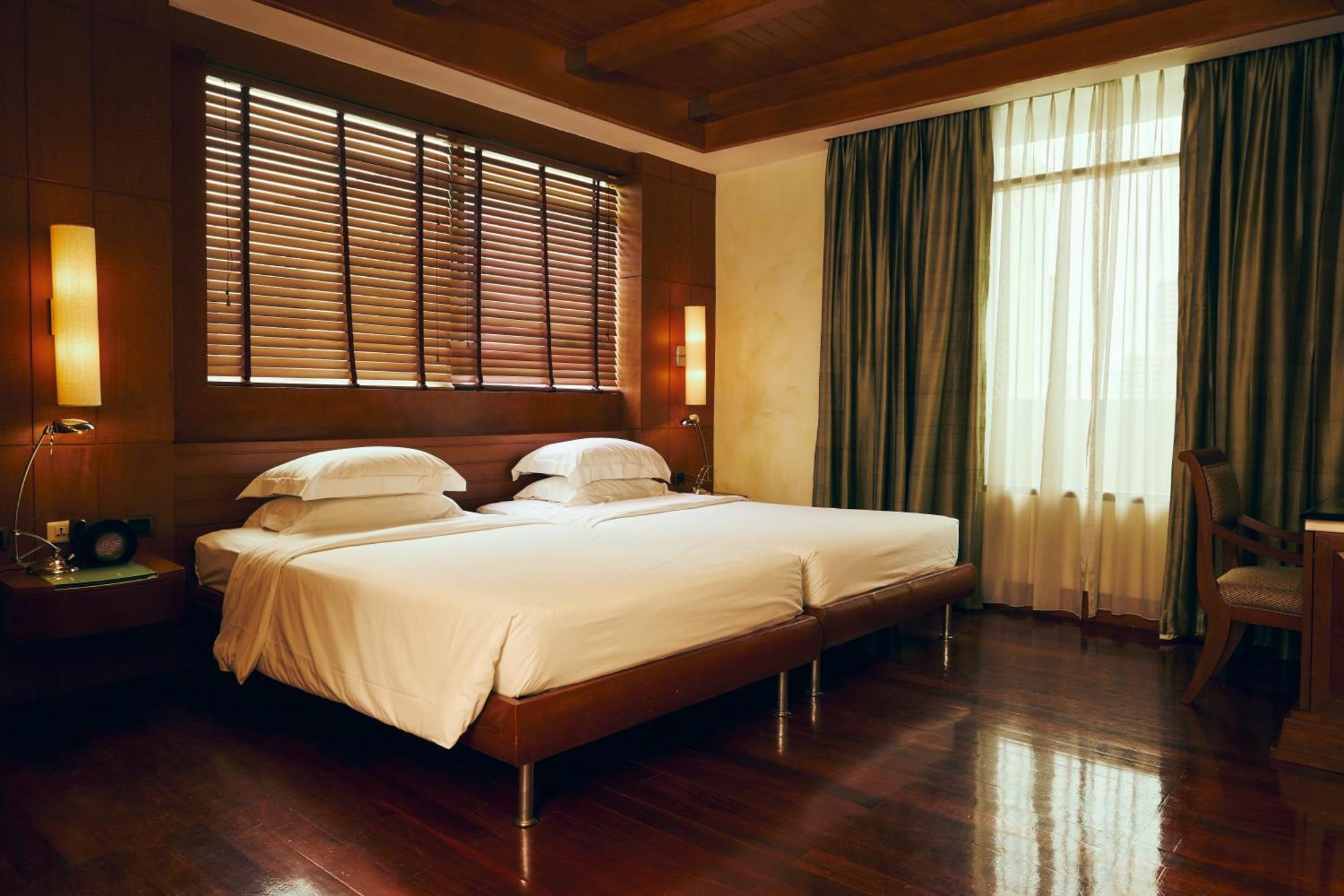 Davis Two-Bedroom Suite Main Wing