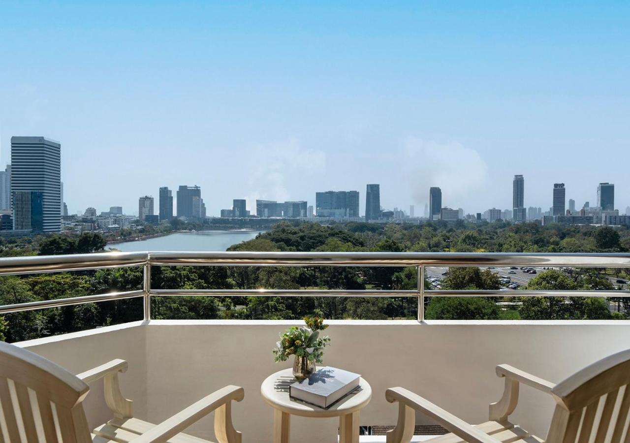 One Bedroom Balcony Residence Suite Lake View