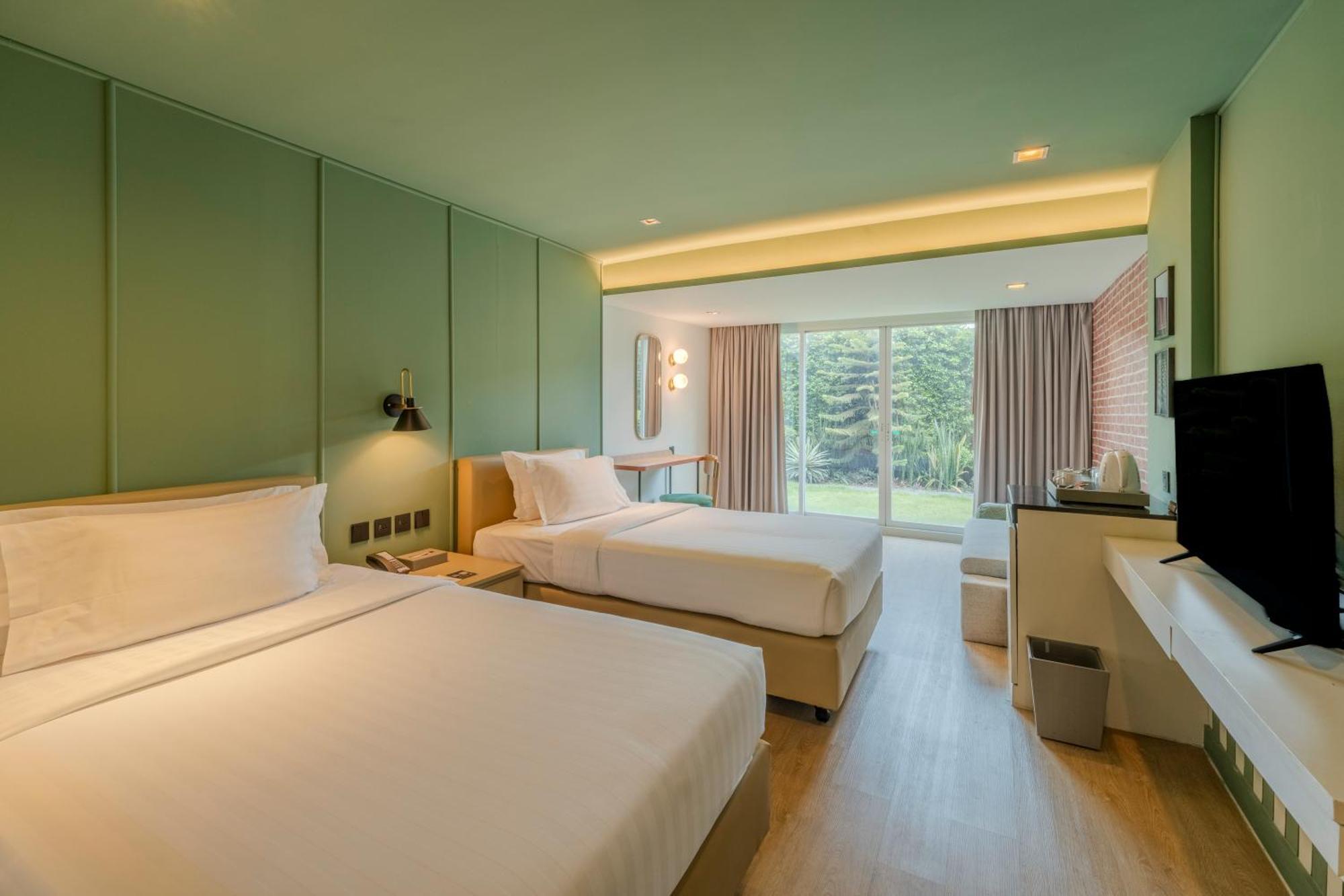 Happier Room Twin Bed